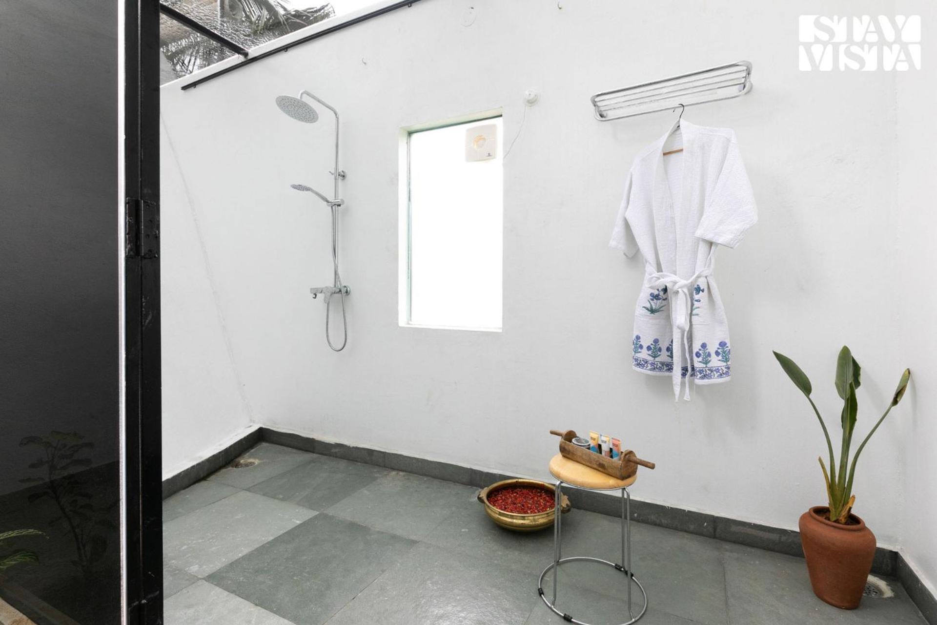 Stayvista At Shwaas With Private Pool