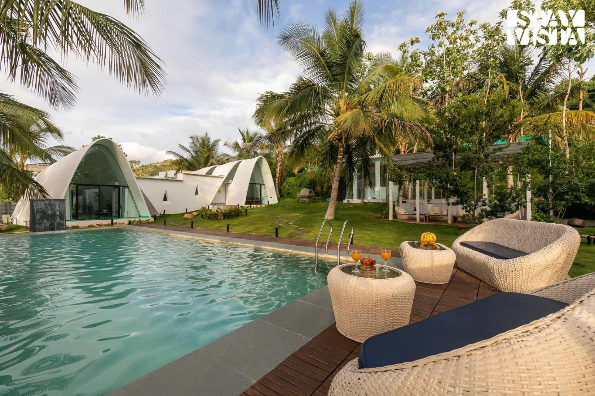 Stayvista At Shwaas With Private Pool Villa