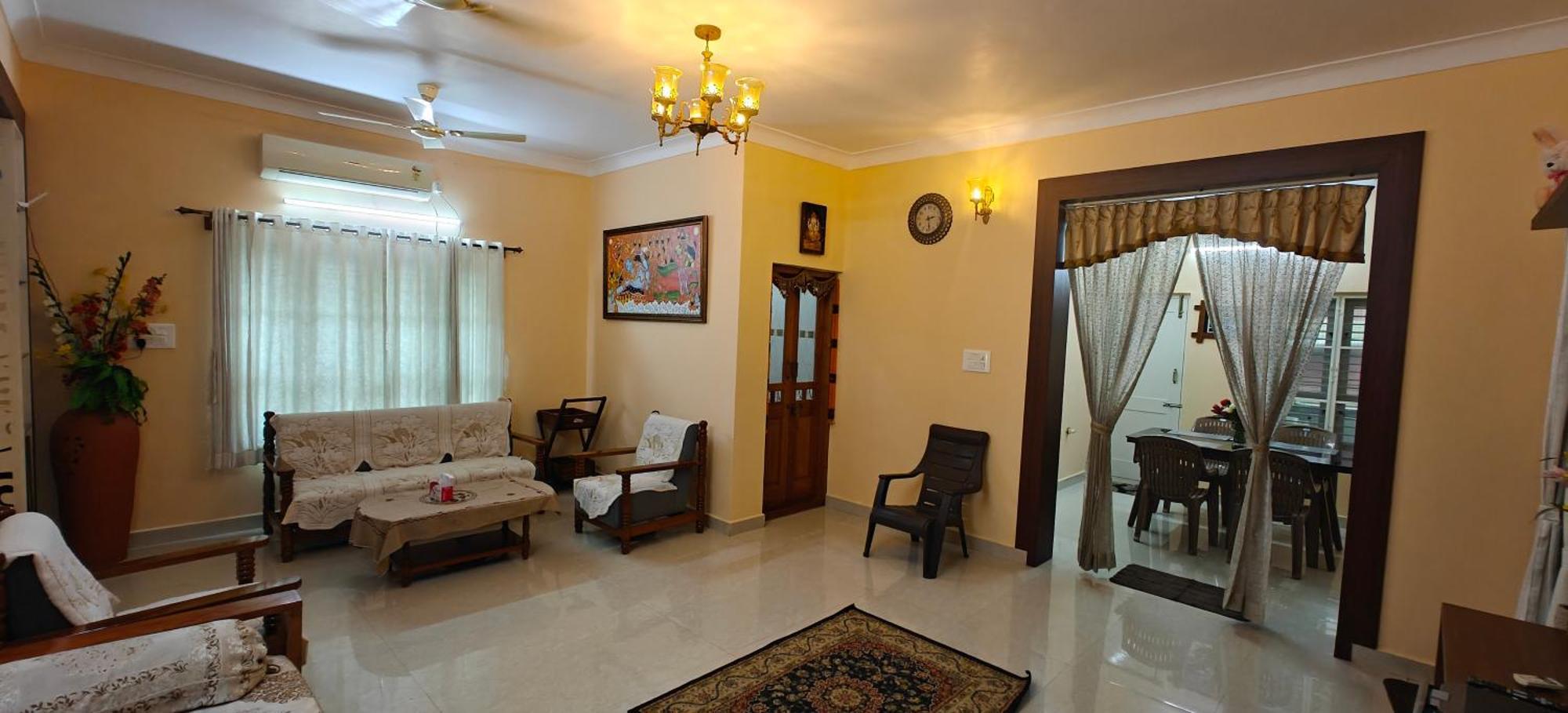 S R Villa