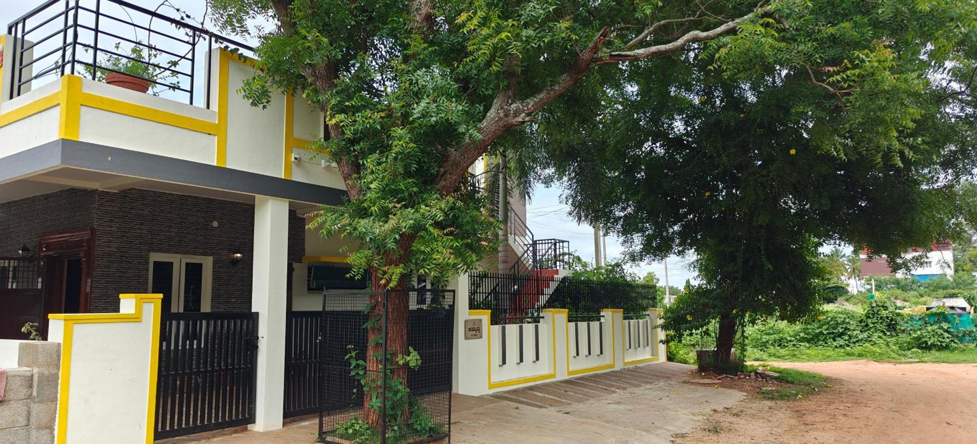 Villa S R