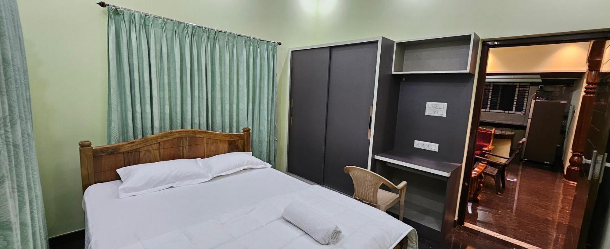 Riddhi Krish -premium Serviced Apartment