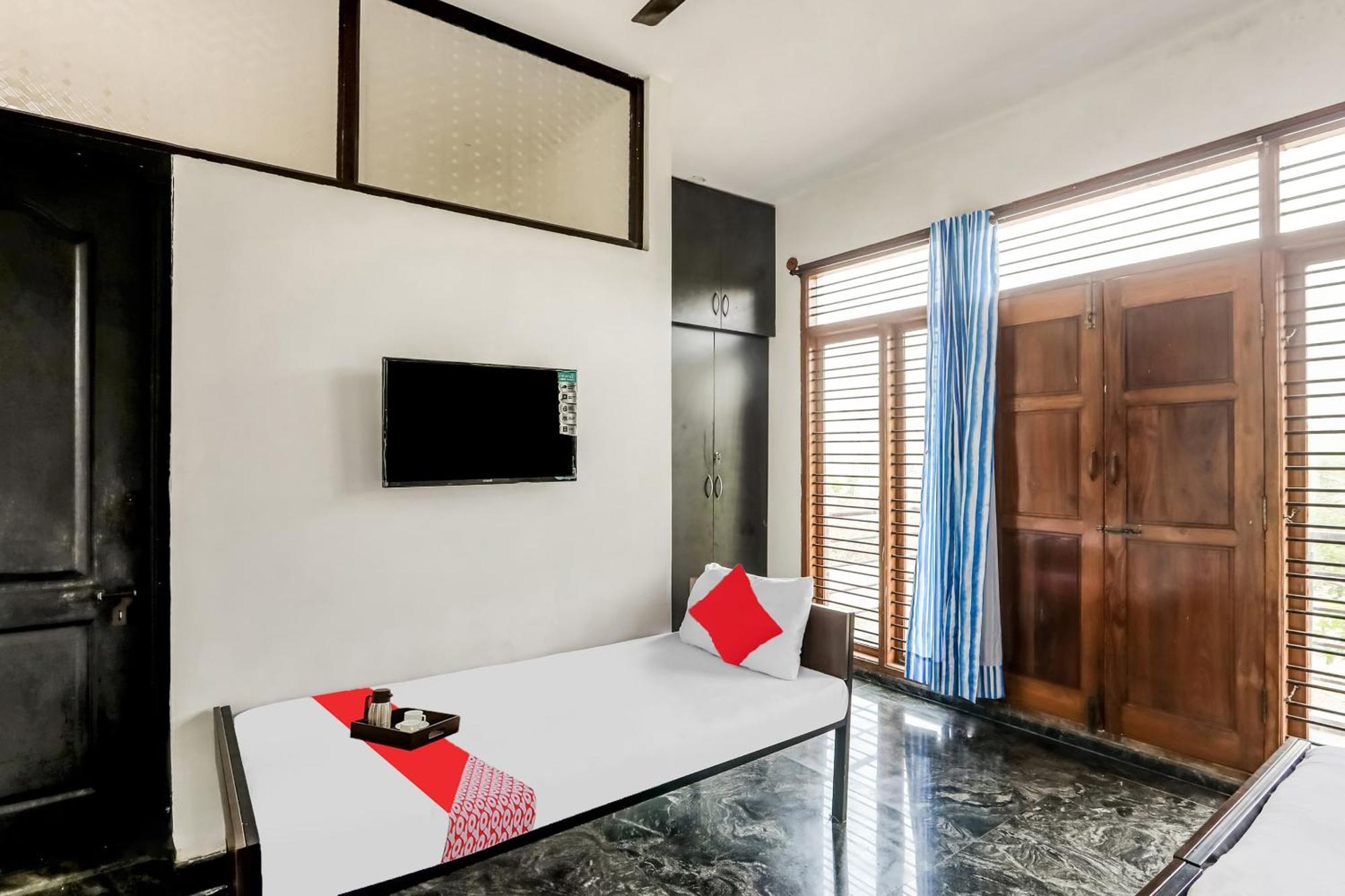 O Pool Hotel 3*