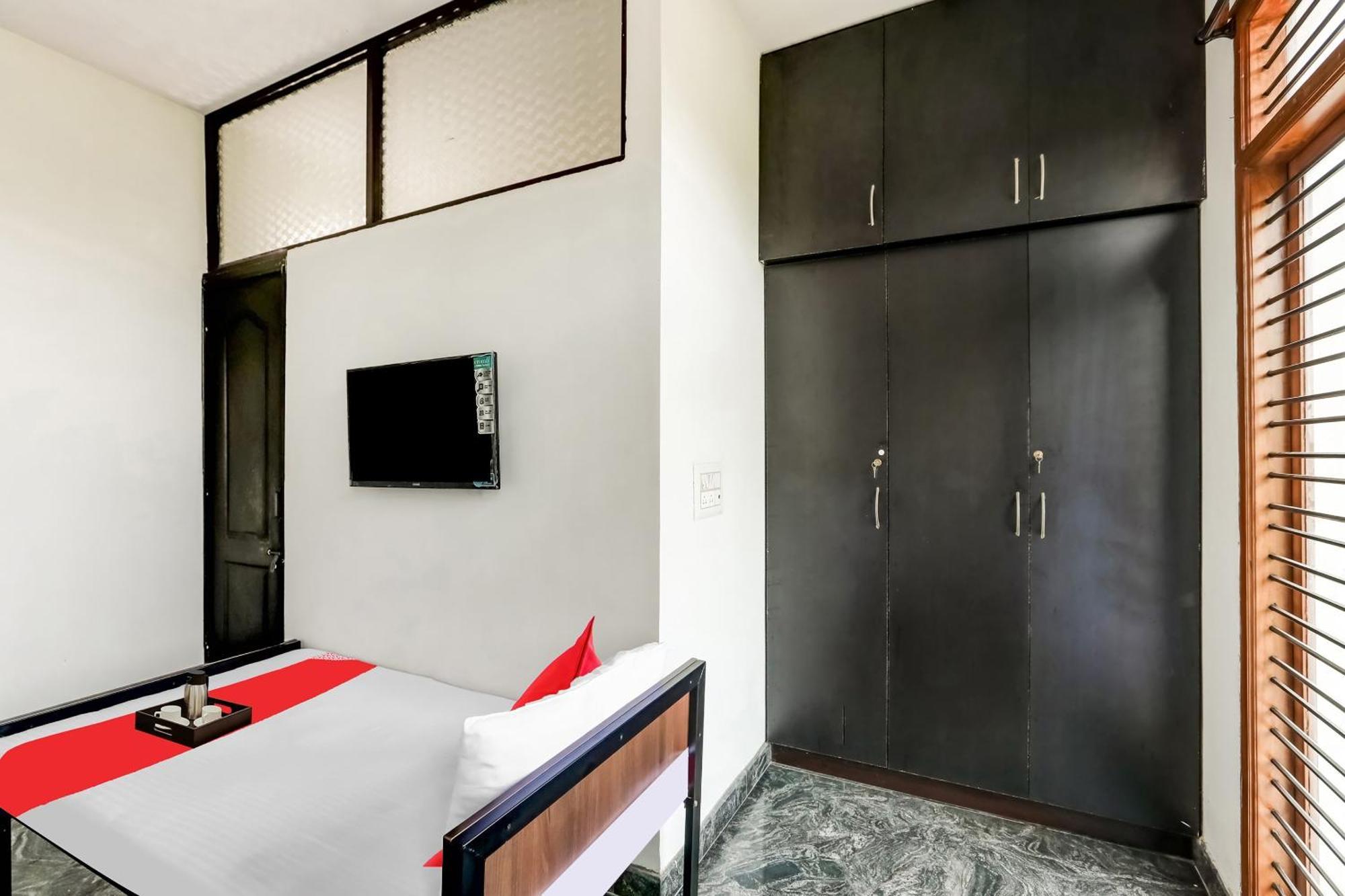 O Pool Hotel Mysore