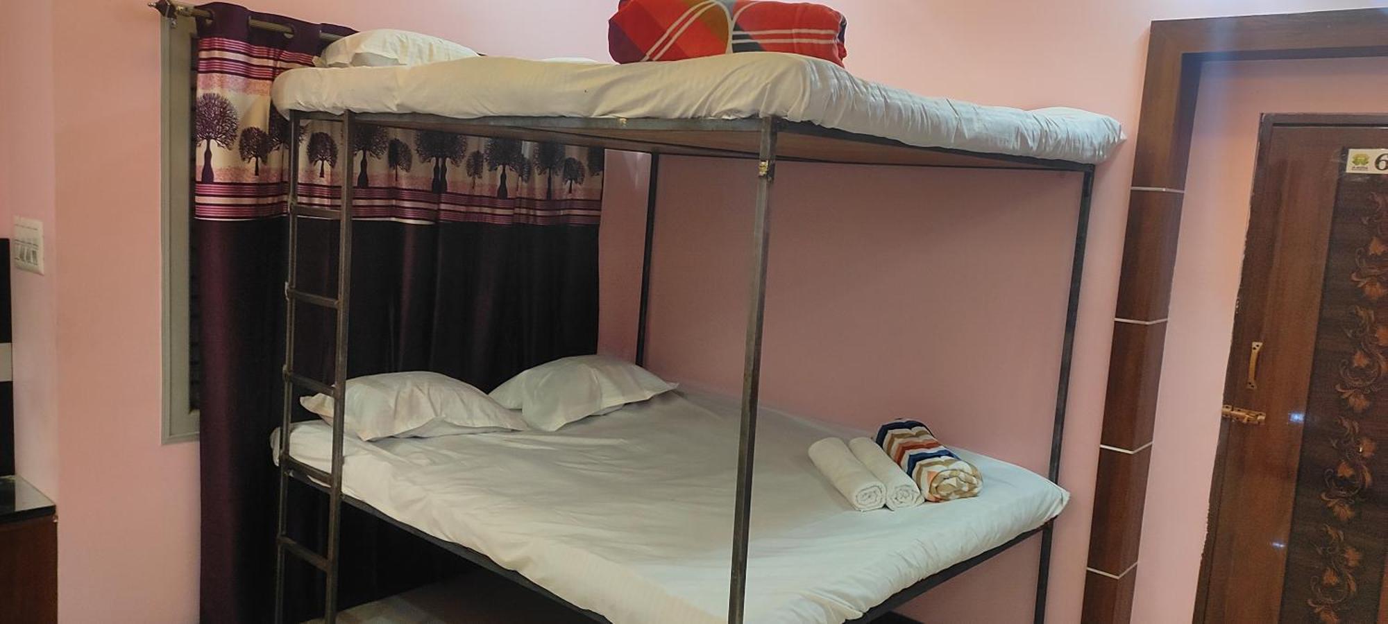 Adh Amilia Residency Homestay
