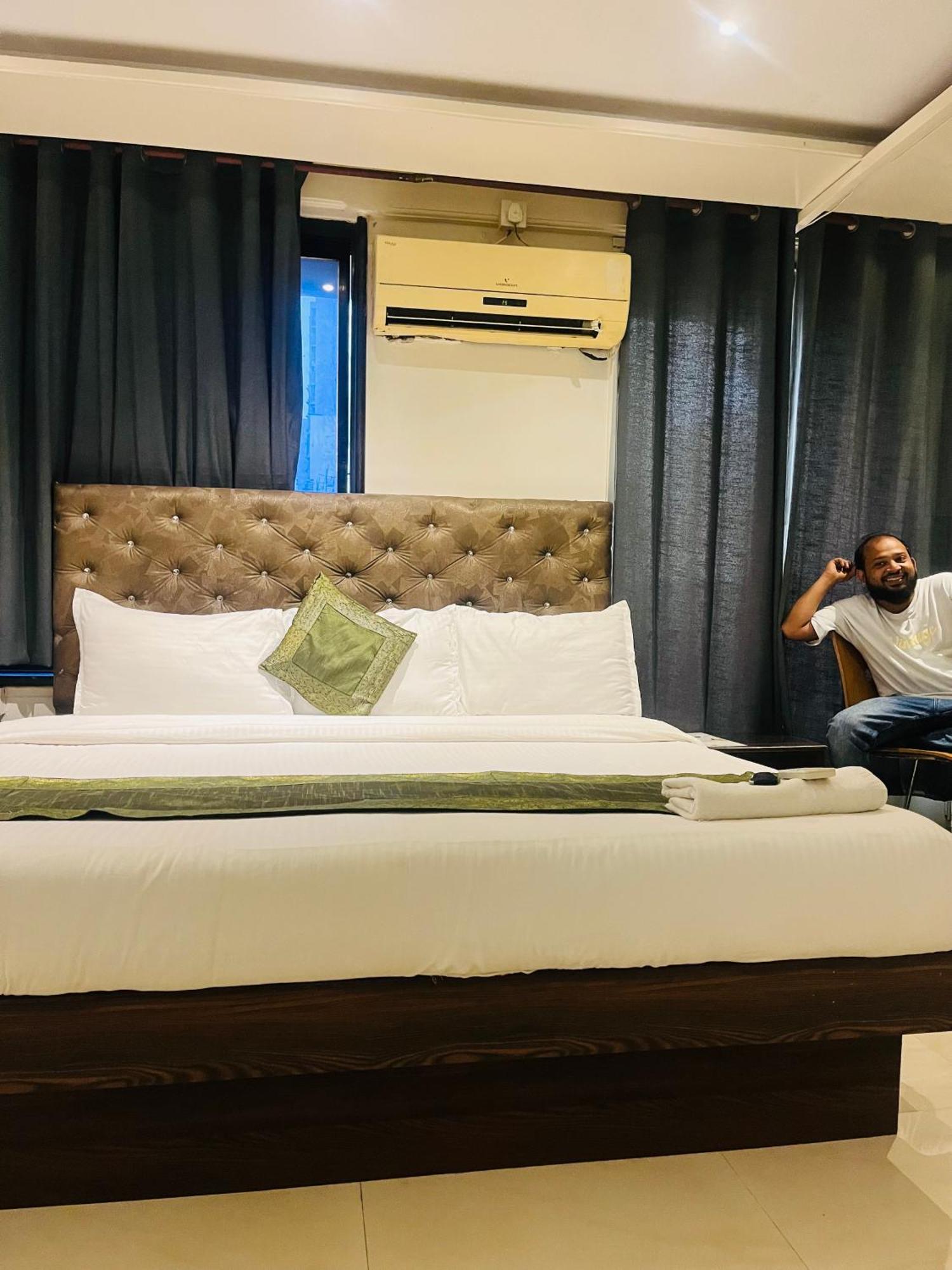 Hotel Hk *