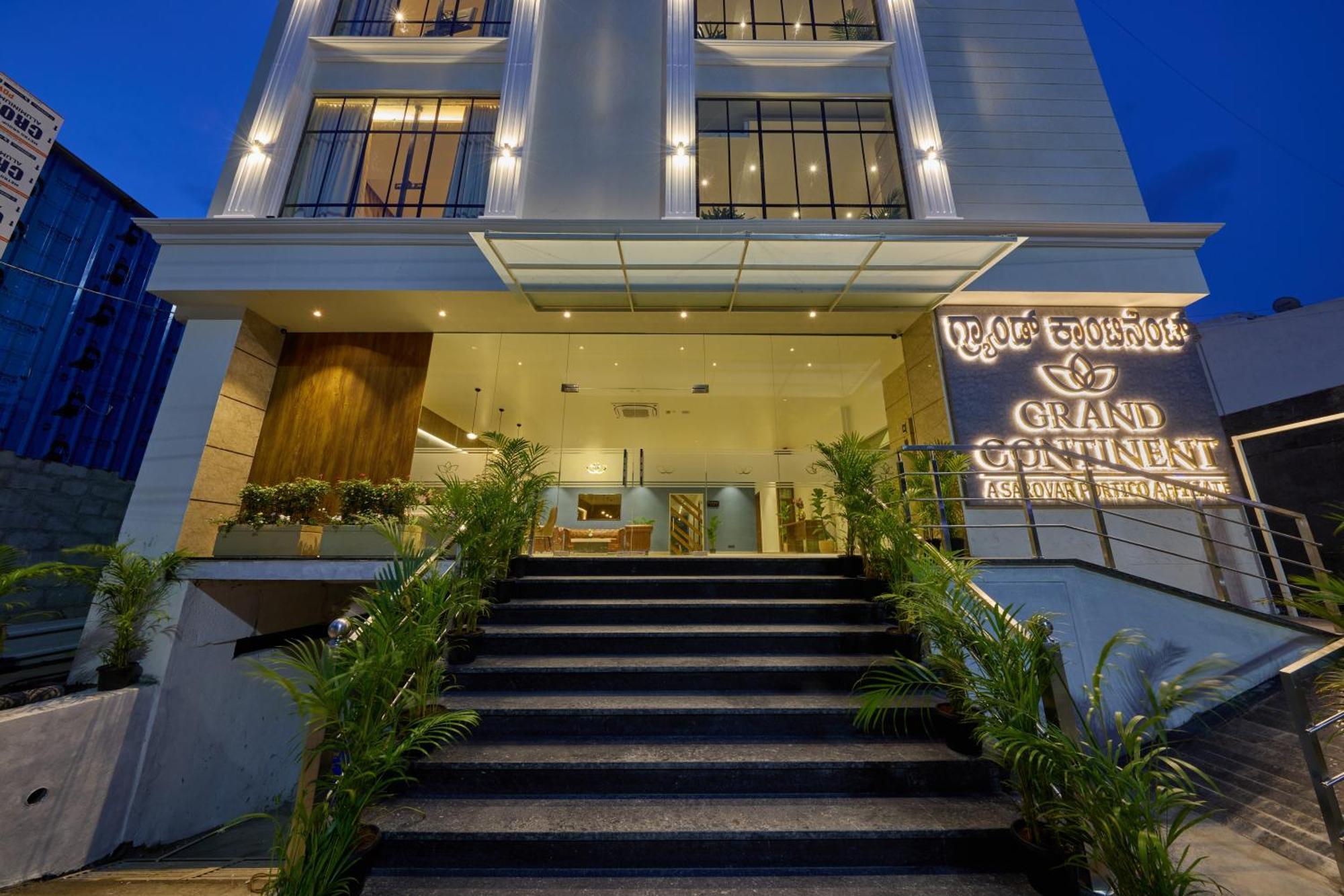 Hotel Grand Continent A Sarovar Portico Affiliate