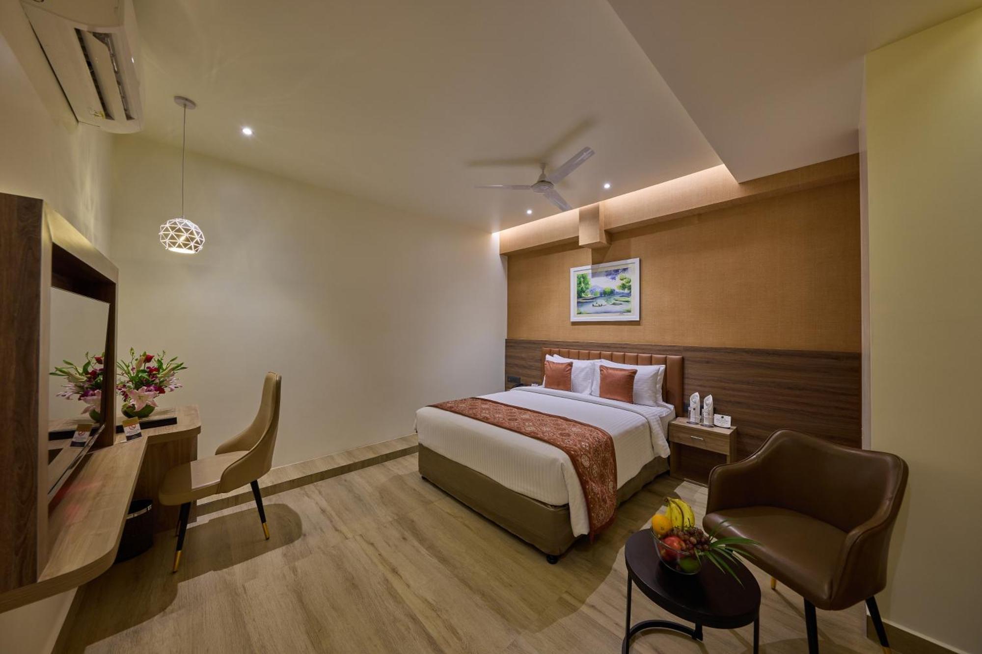 Hotel Grand Continent A Sarovar Portico Affiliate 3*