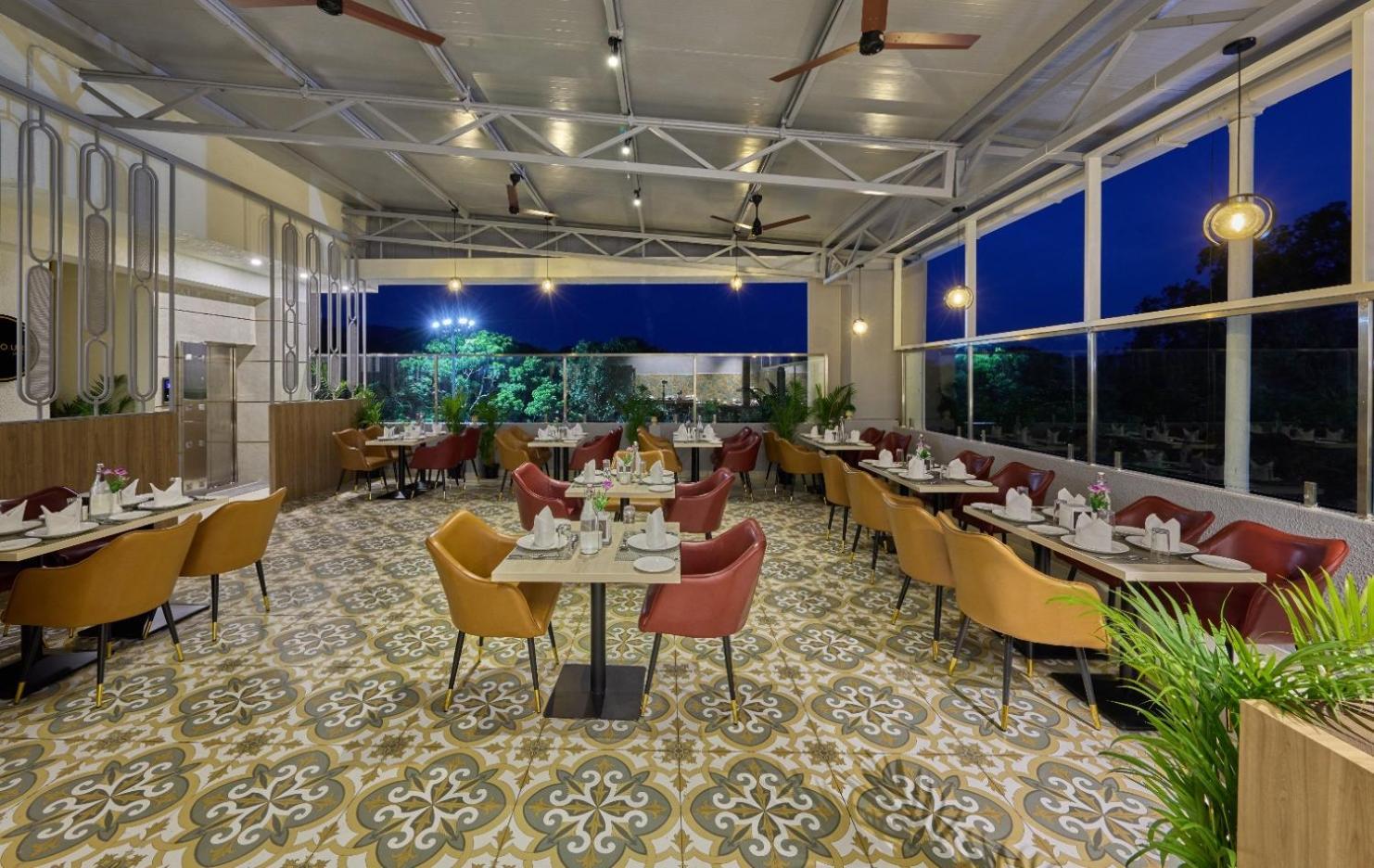 Grand Continent A Sarovar Portico Affiliate Hotel 3*