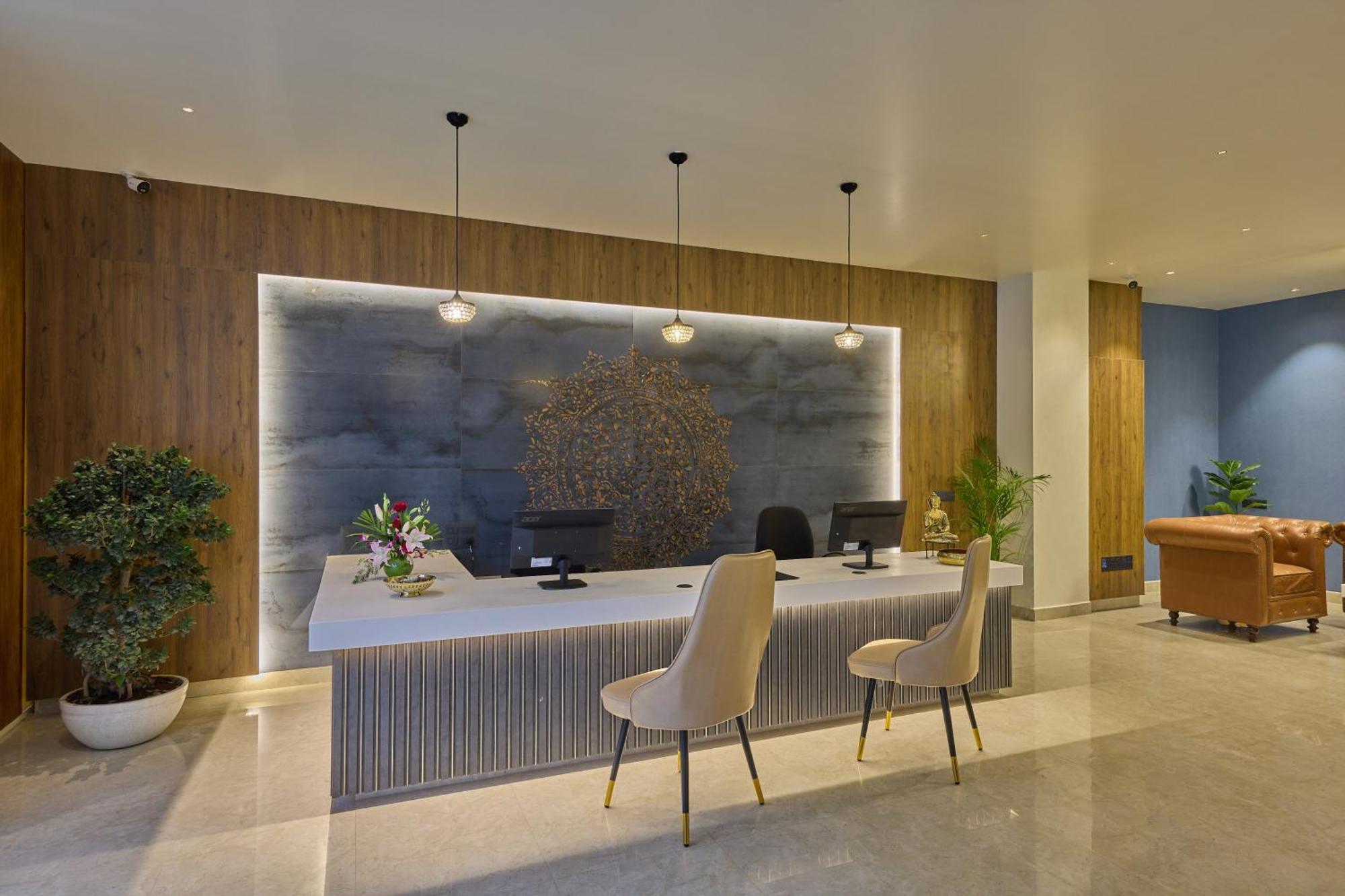 Hotel Grand Continent A Sarovar Portico Affiliate