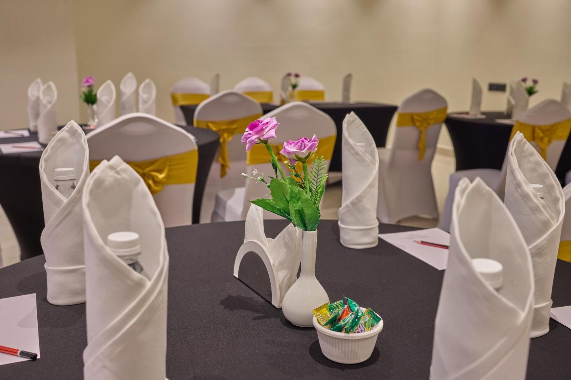 Grand Continent A Sarovar Portico Affiliate 3* Mysore
