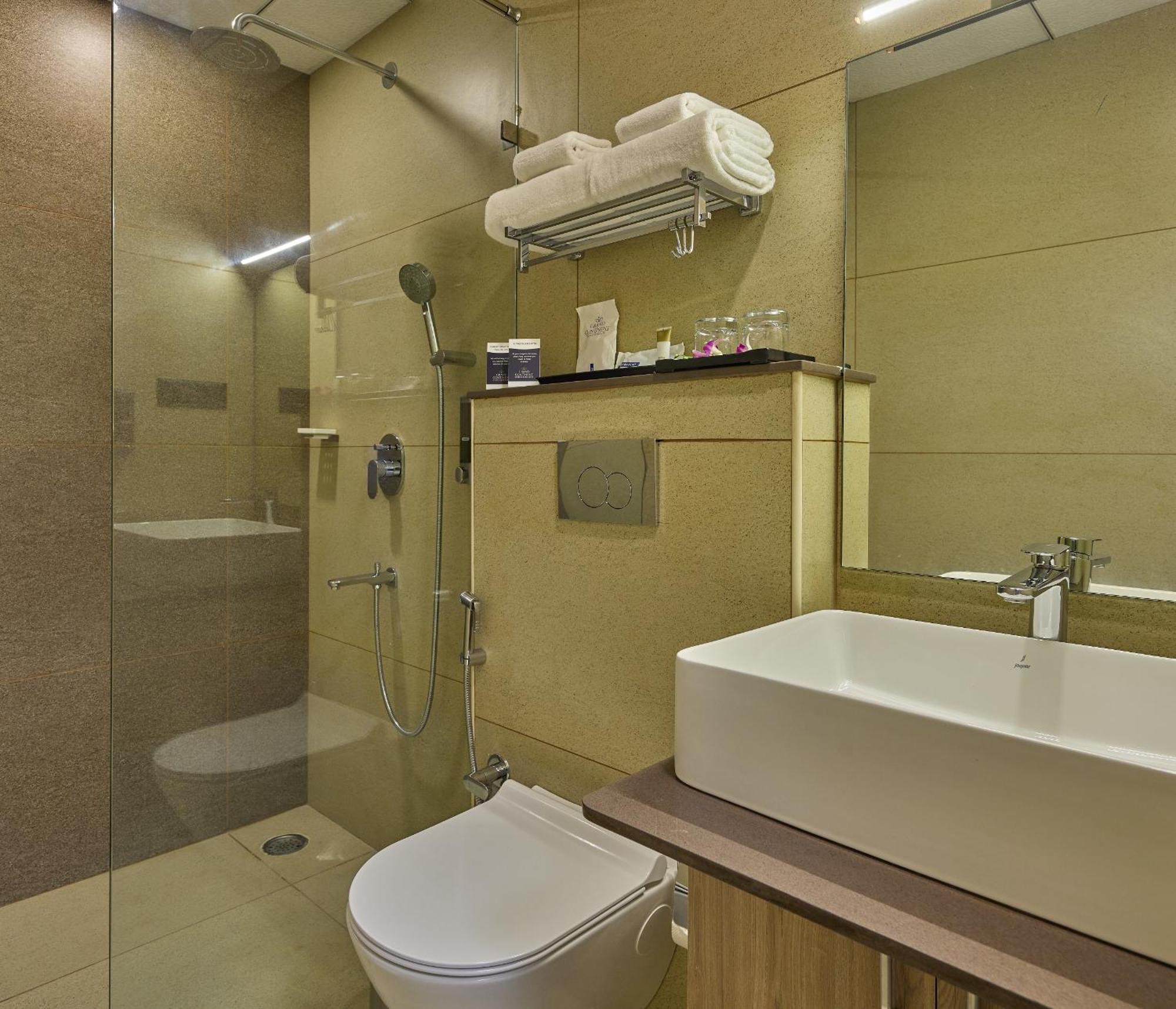 Grand Continent A Sarovar Portico Affiliate Hotel