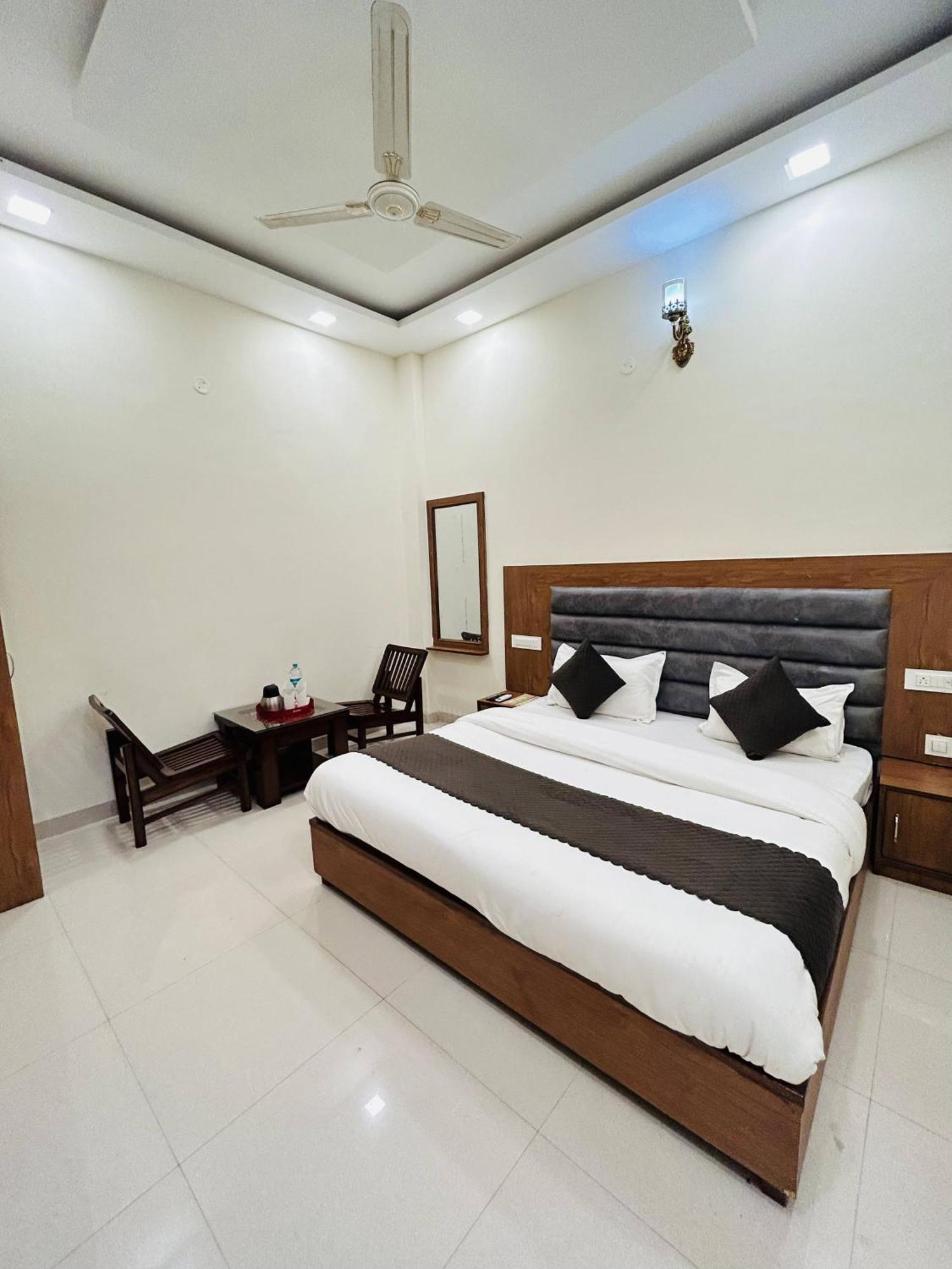 Pc !! Top Rated & Most Awarded Property In !! Mysore
