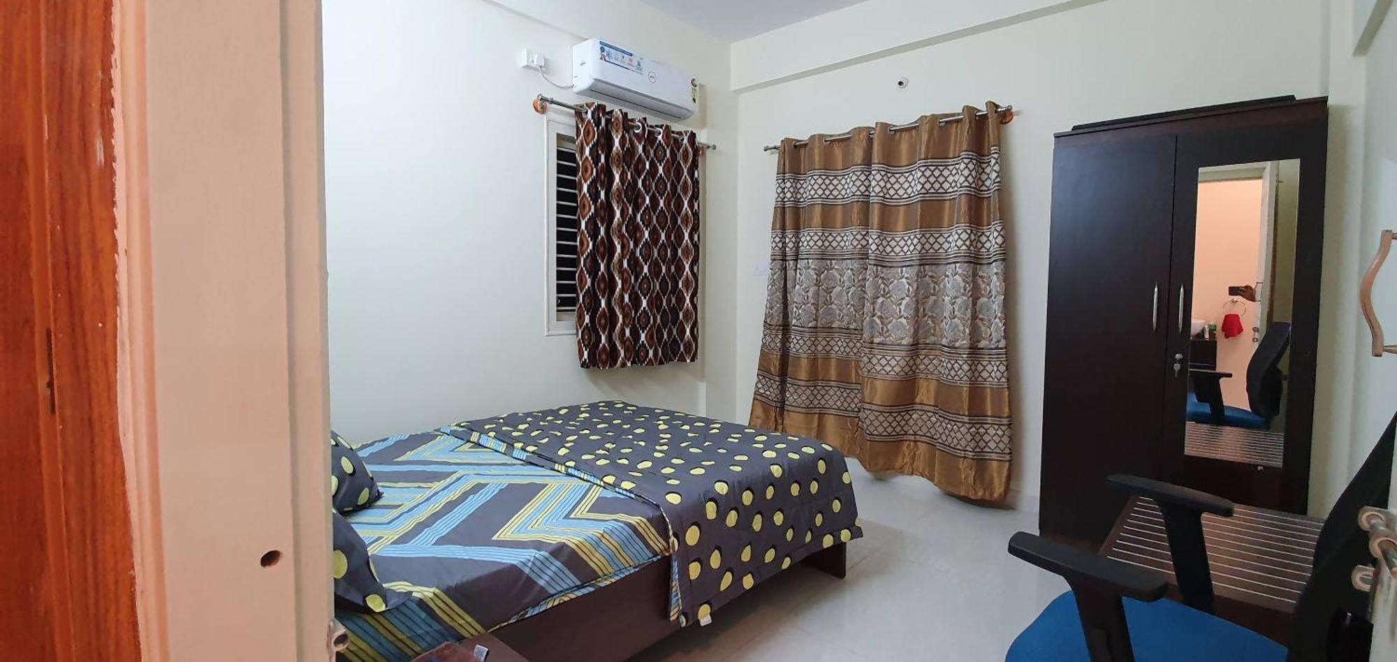 Apartment Luxury 3bhk Flat By Renton Comfort At Prime Location
