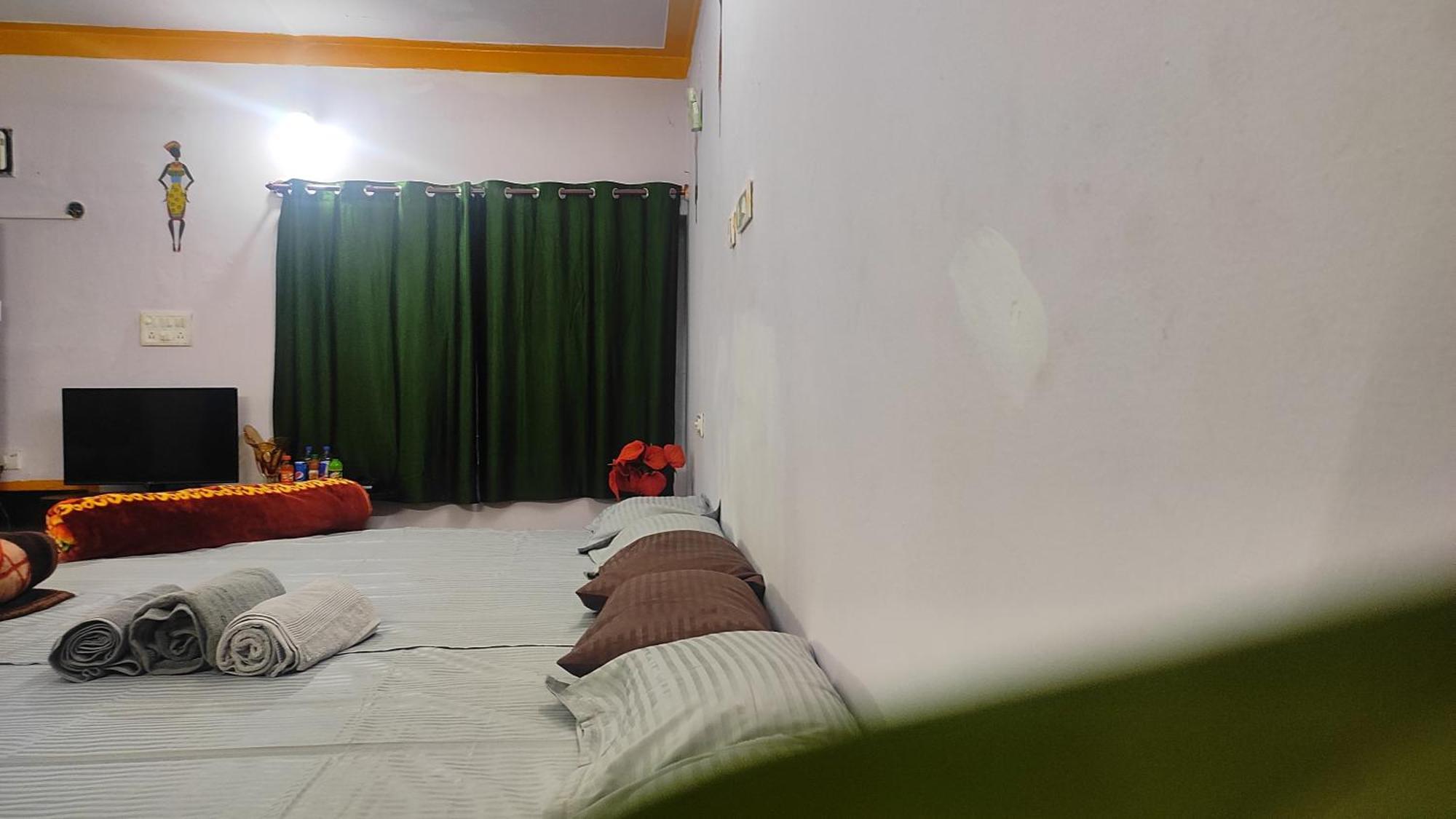 Homestay Adh Amilia Residency *
