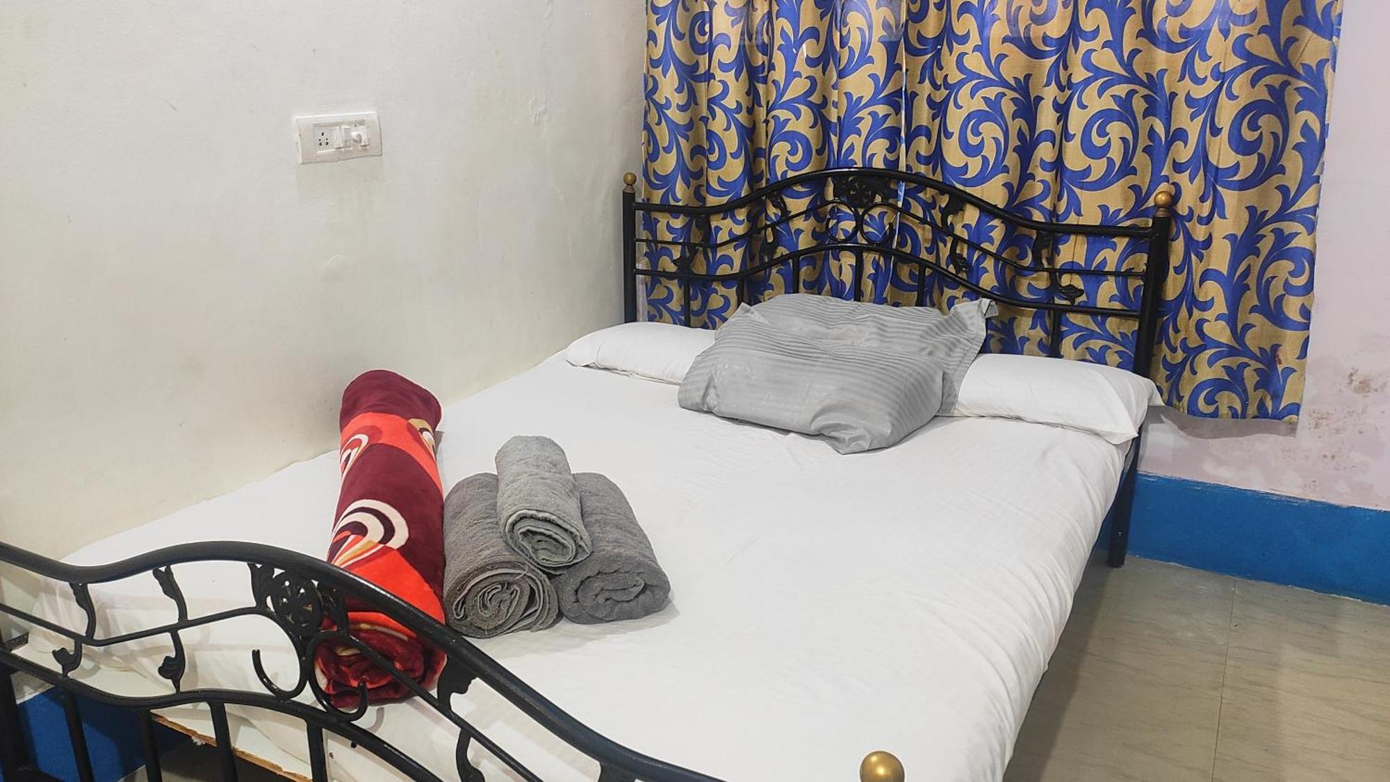Adh Amilia Residency Homestay