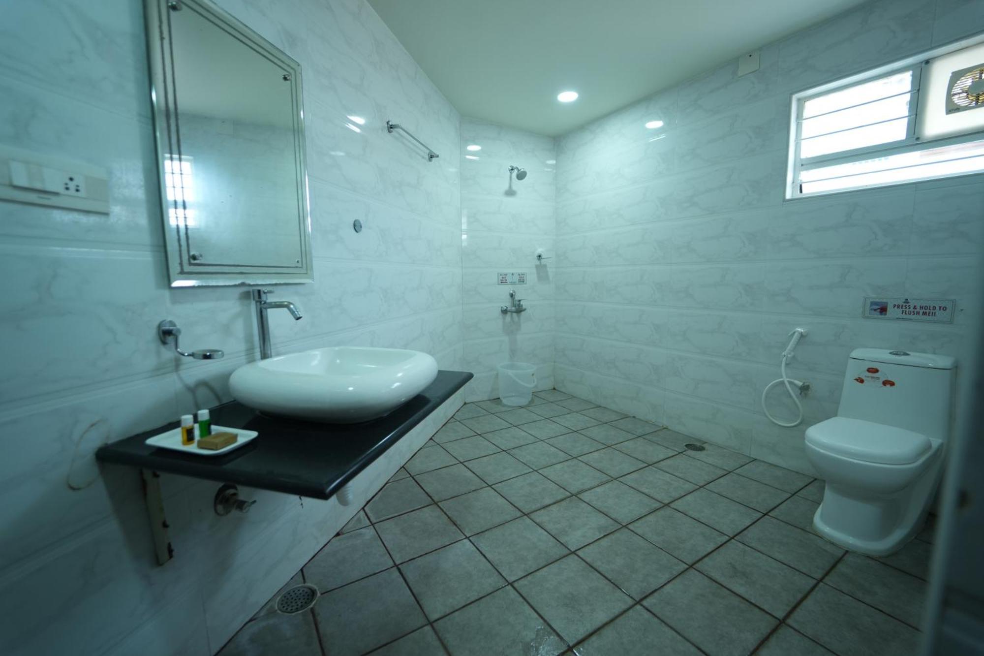 Mazus Urban Express Hotel 2*