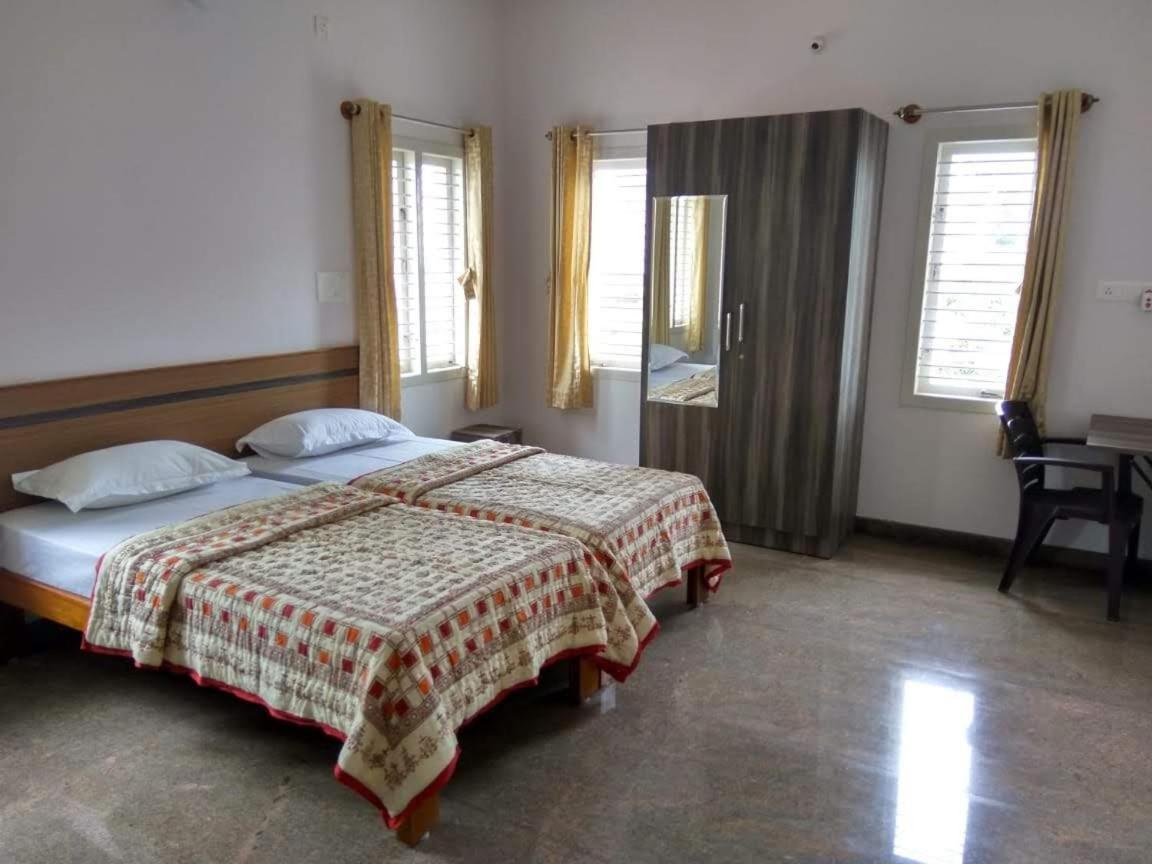 Aashraya Homestay *