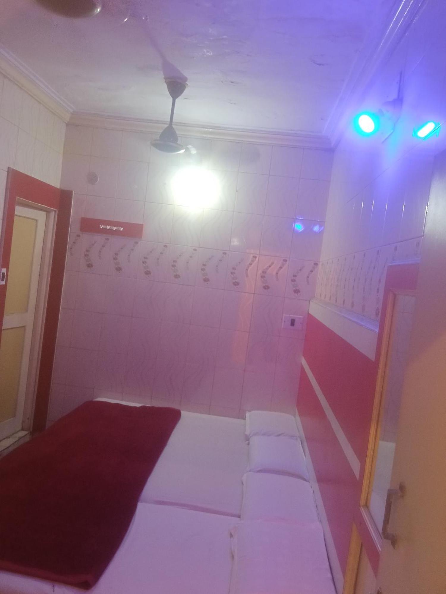 Deepak Residency Walkable Distance From Ksrtc Busstand Hotel 3*