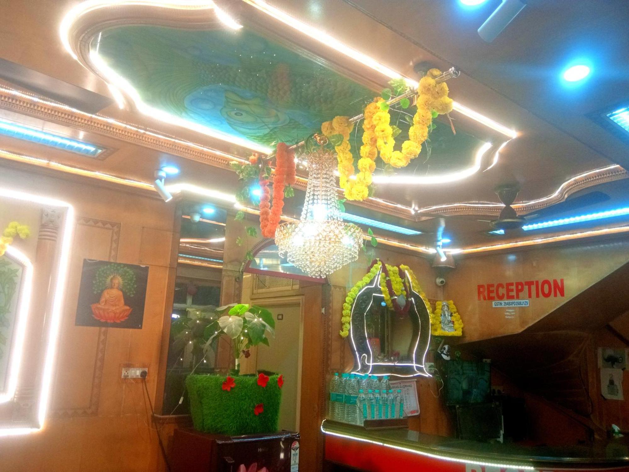 Hotel Deepak Residency Walkable Distance From Ksrtc Busstand 3*