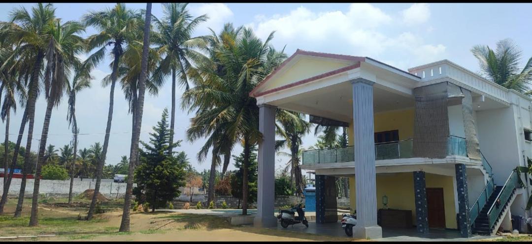 Luxurious Farm House Bungalow Pool City Centre Mysore