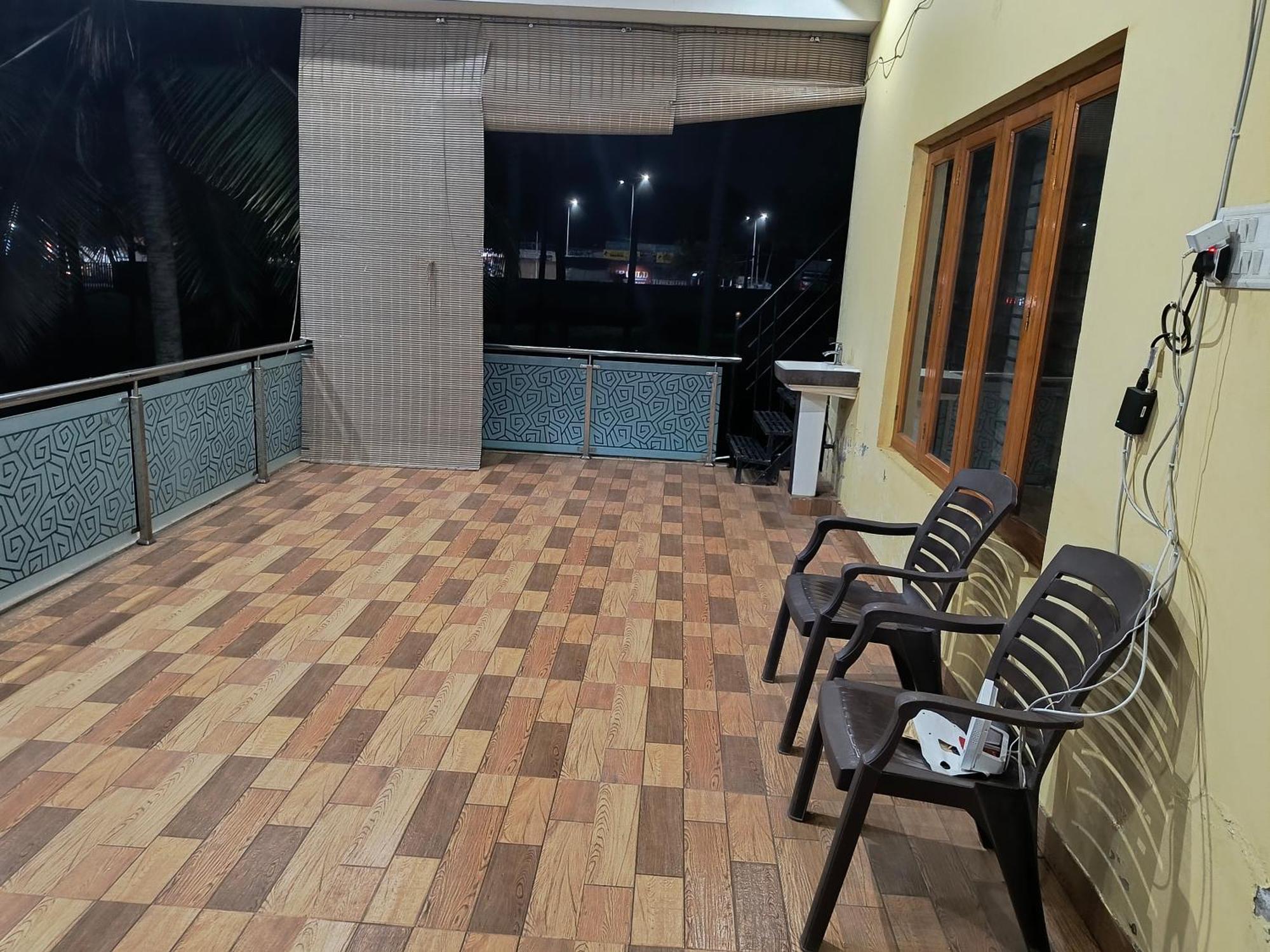 Luxurious Farm House Bungalow Pool City Centre