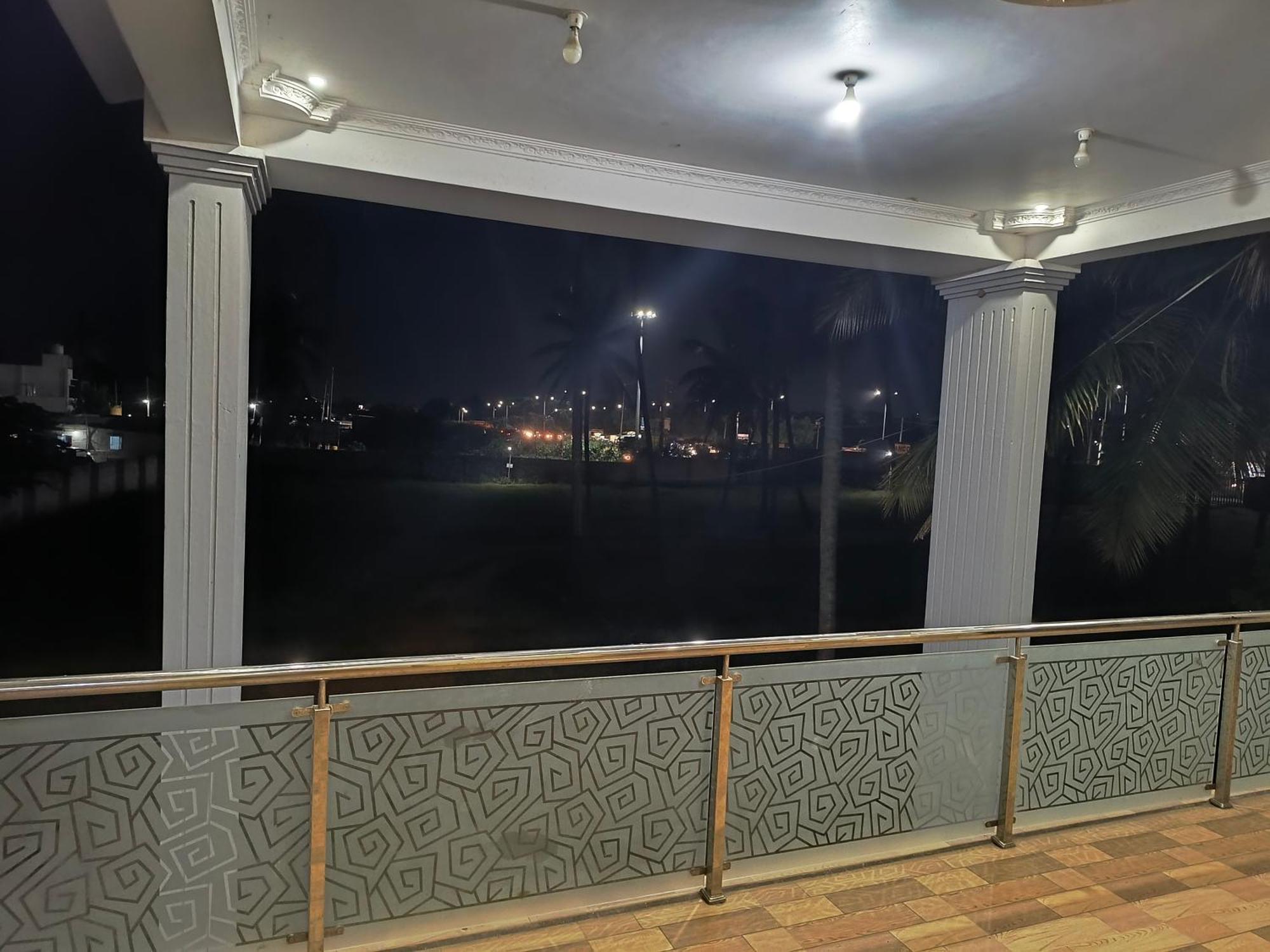 Villa Luxurious Farm House Bungalow Pool City Centre *