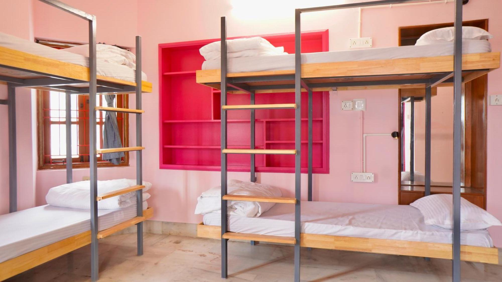 Roambay - Gokulam Hostel