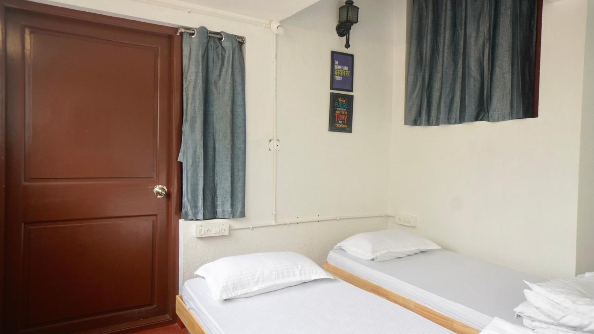 Roambay - Gokulam Hostel Mysore