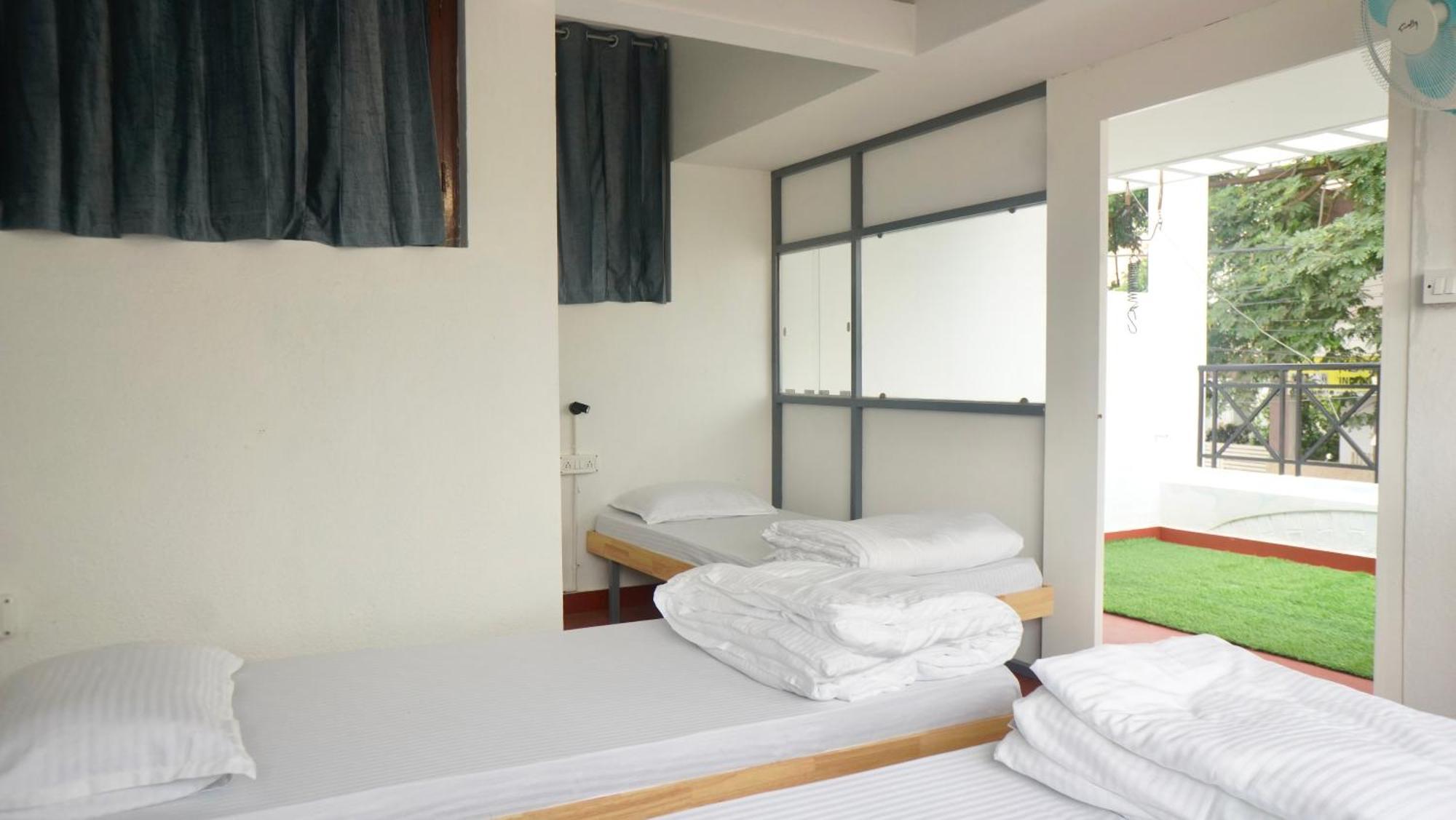 Hostel Roambay - Gokulam *