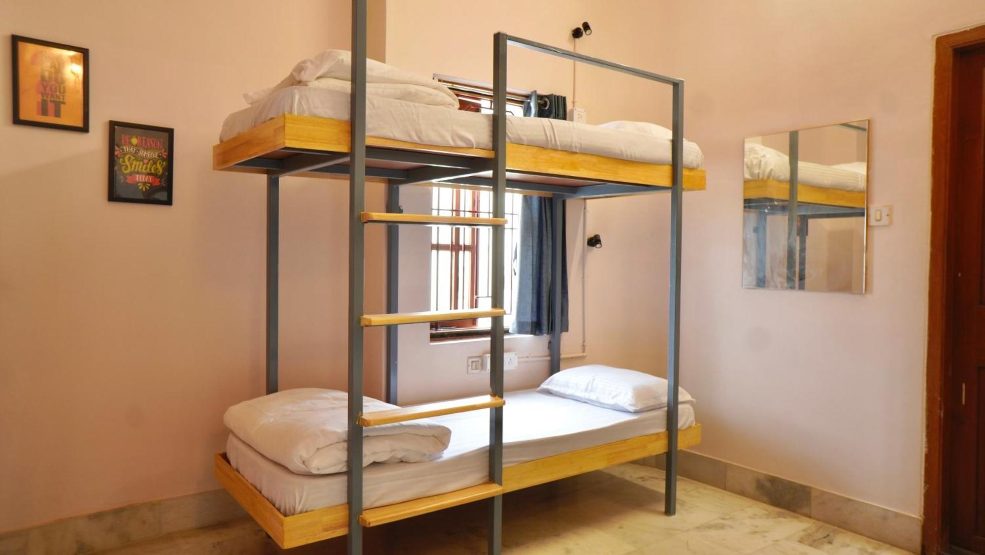 Roambay - Gokulam Hostel