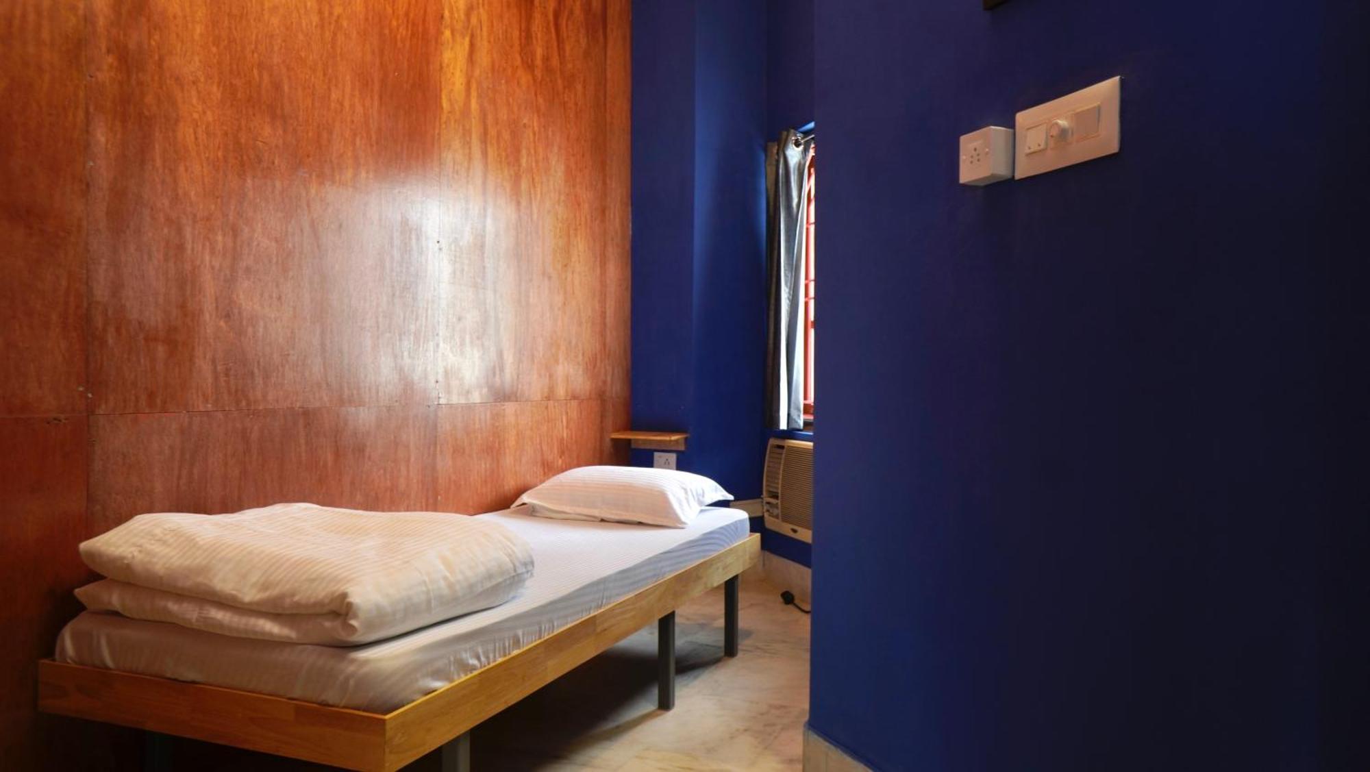 Roambay - Gokulam Hostel