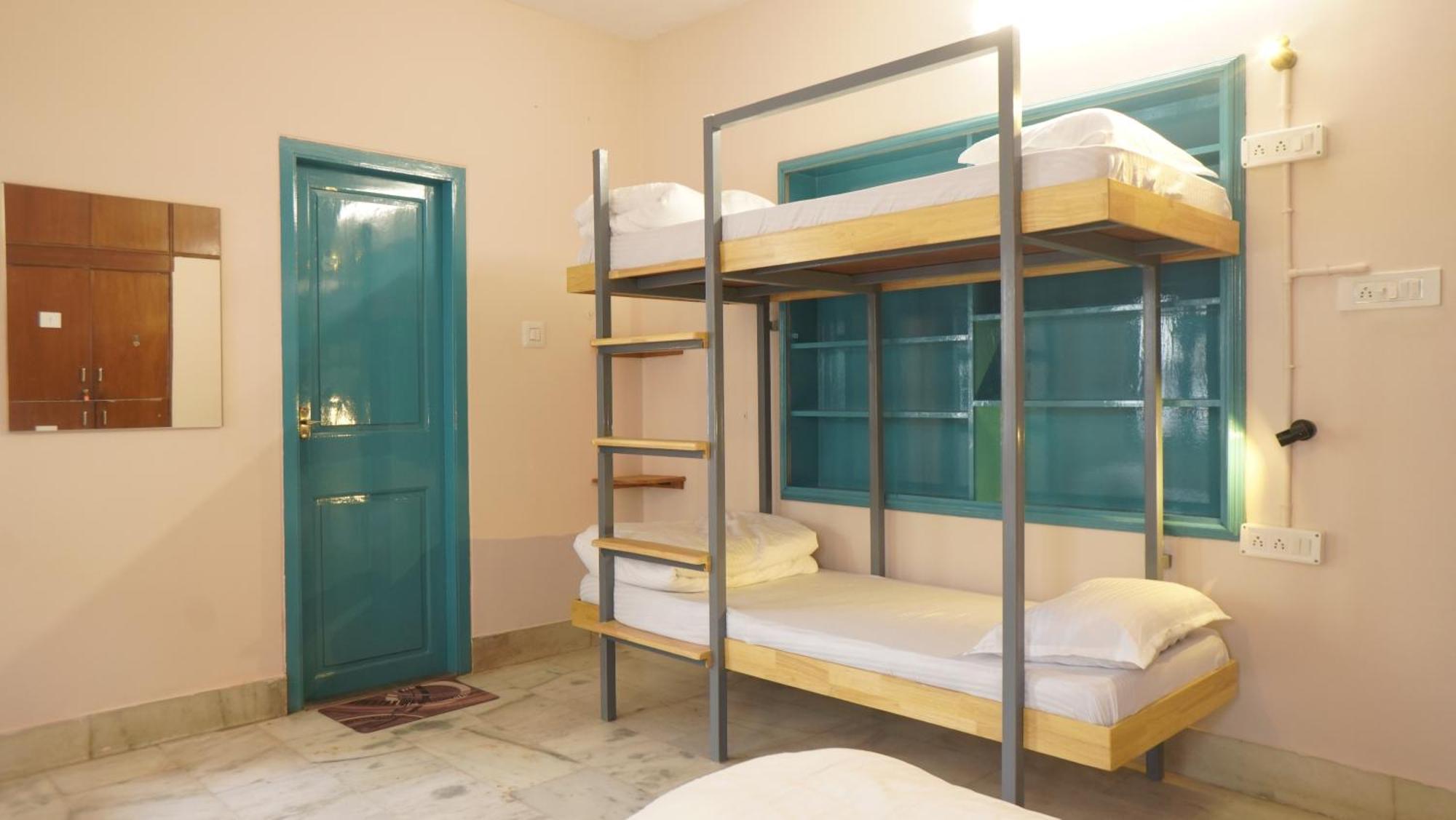 Roambay - Gokulam Hostel