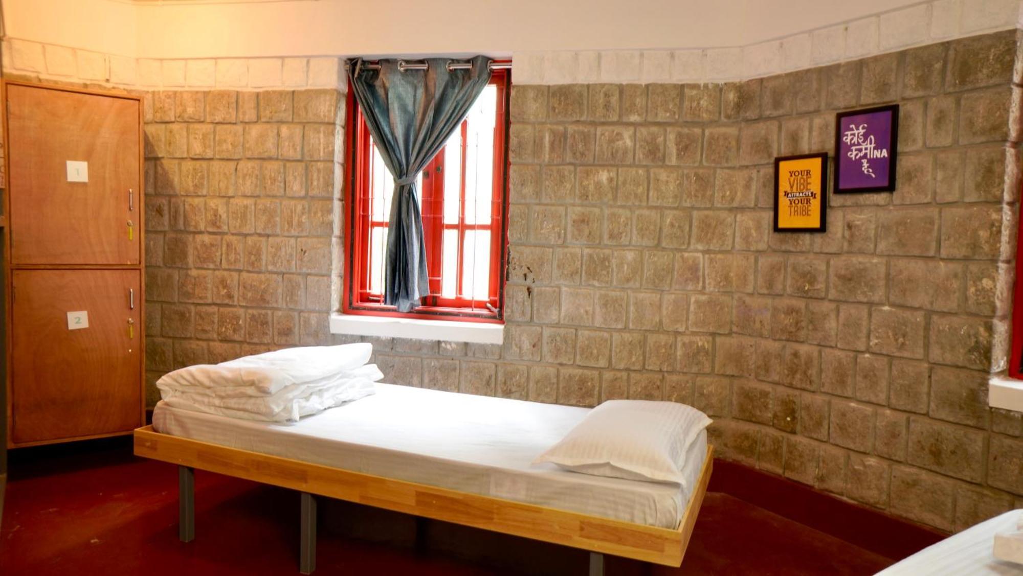 Hostel Roambay - Gokulam *