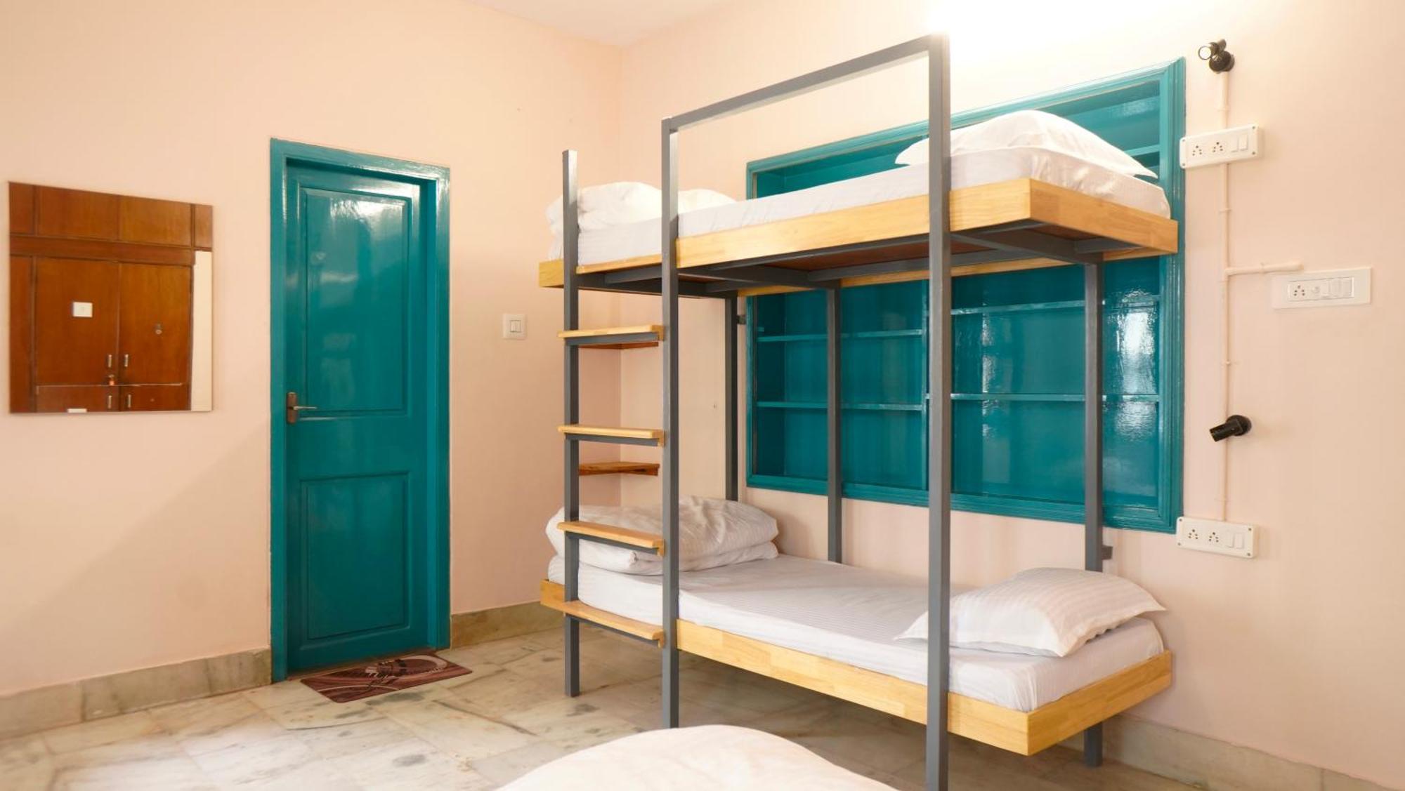 Hostel Roambay - Gokulam