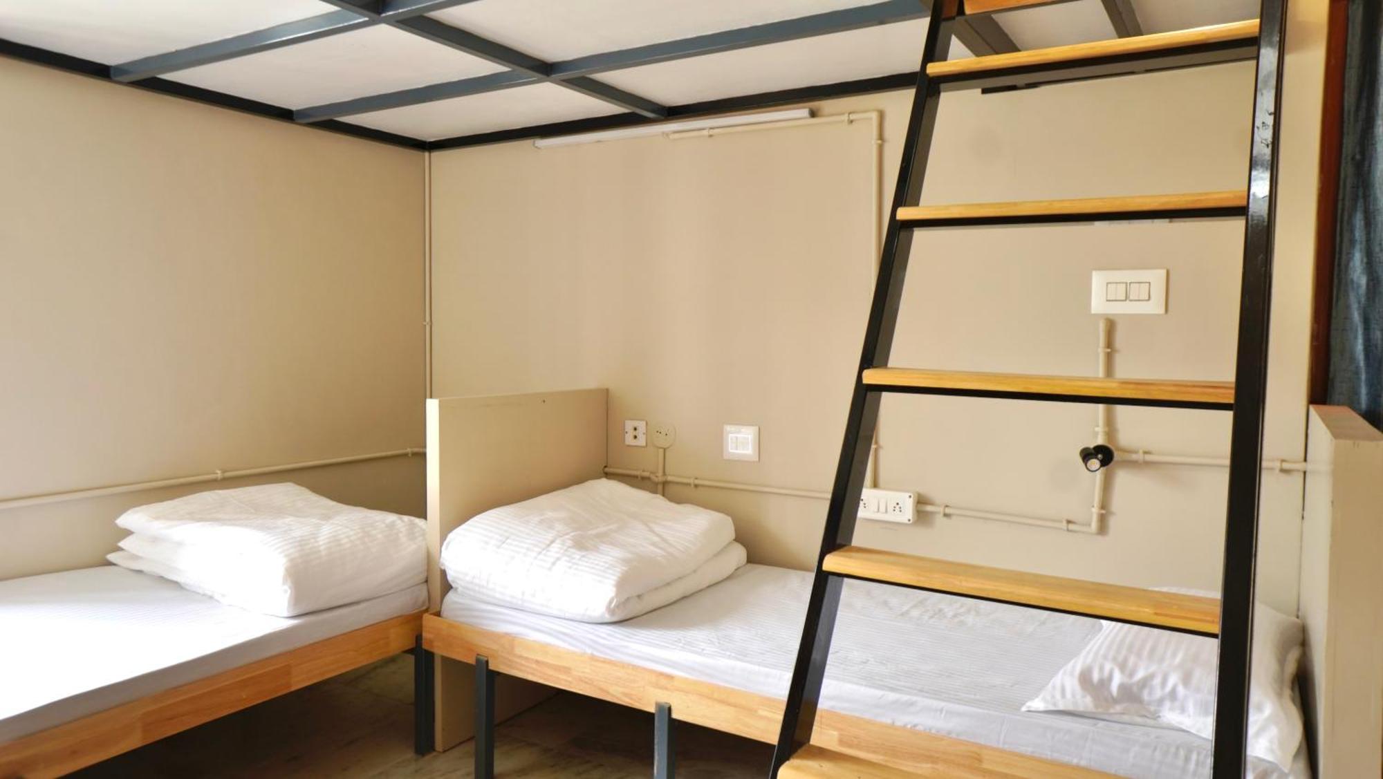 Roambay - Gokulam Hostel Mysore