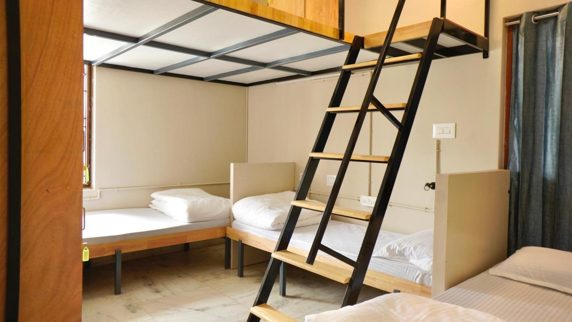 Roambay - Gokulam Hostel Mysore