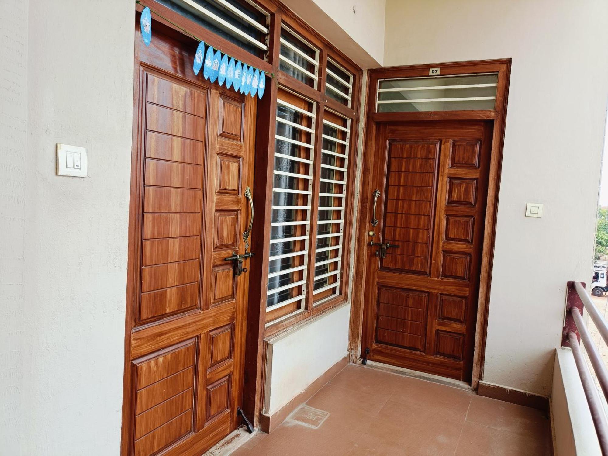 2bhk Flat By Sr Renton Comfort @ Vijayanagar 2nd Stage *