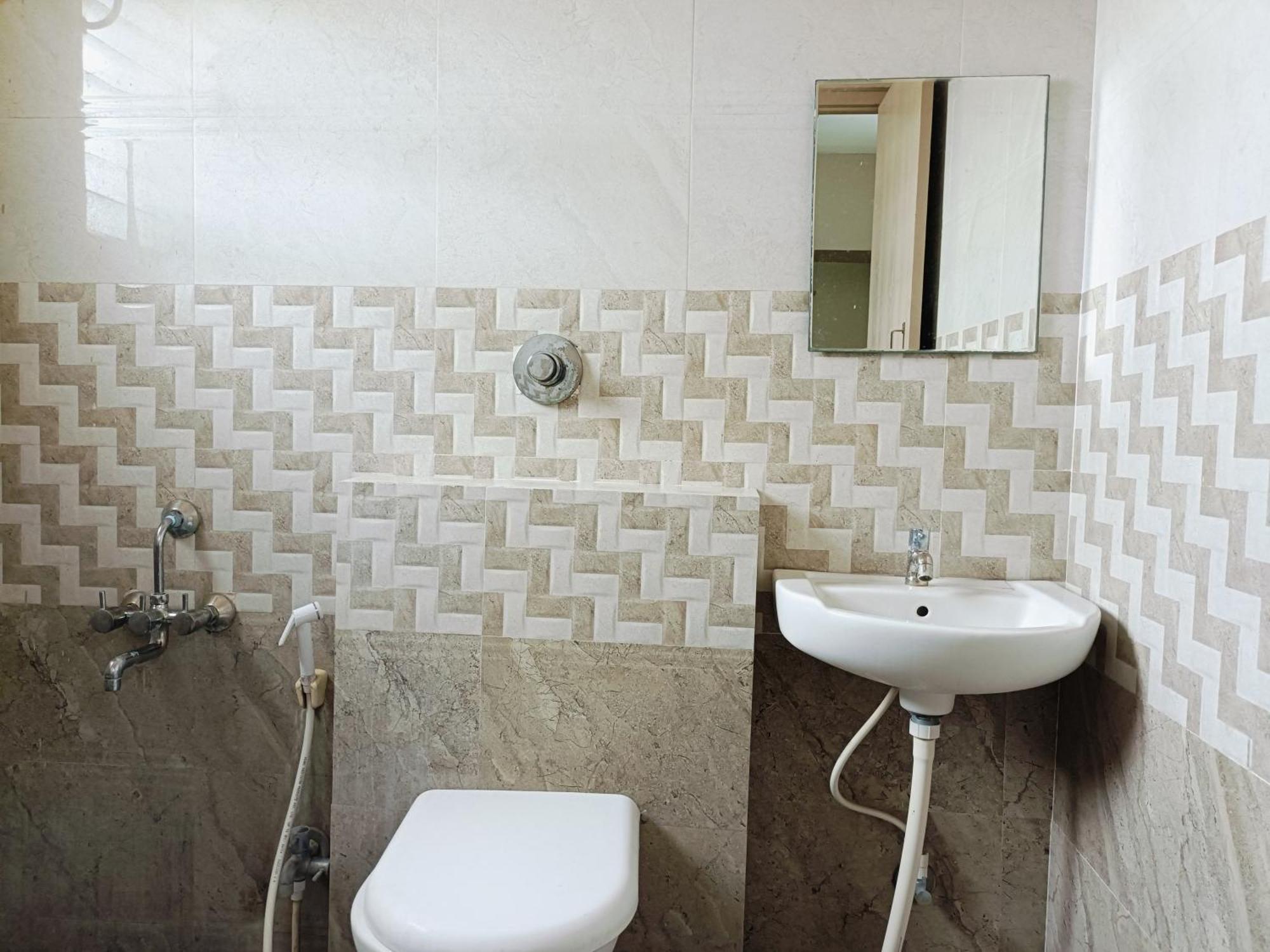 Apartment 2bhk Flat By Sr Renton Comfort @ Vijayanagar 2nd Stage Mysore