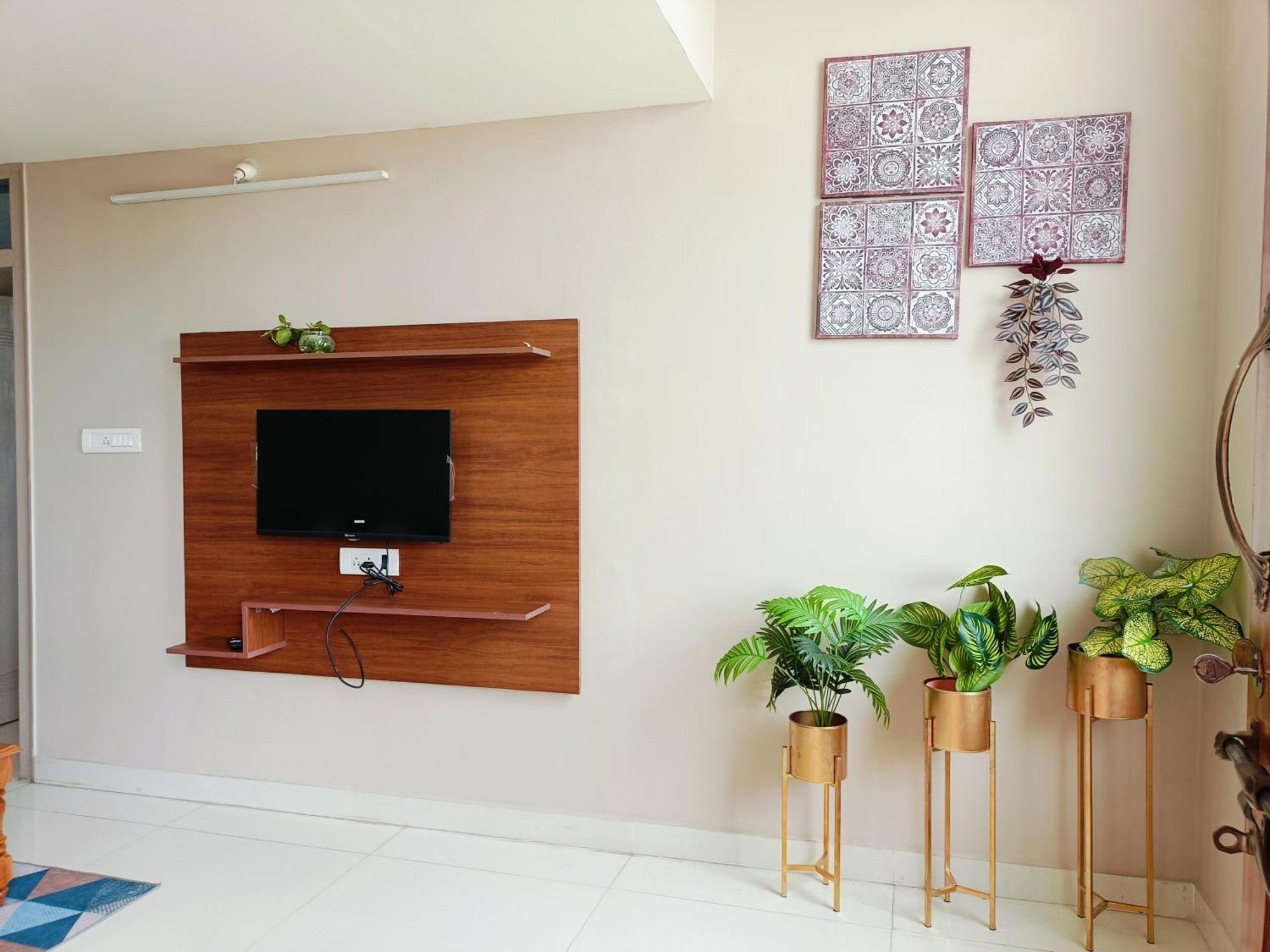 2bhk Flat By Sr Renton Comfort @ Vijayanagar 2nd Stage Apartment