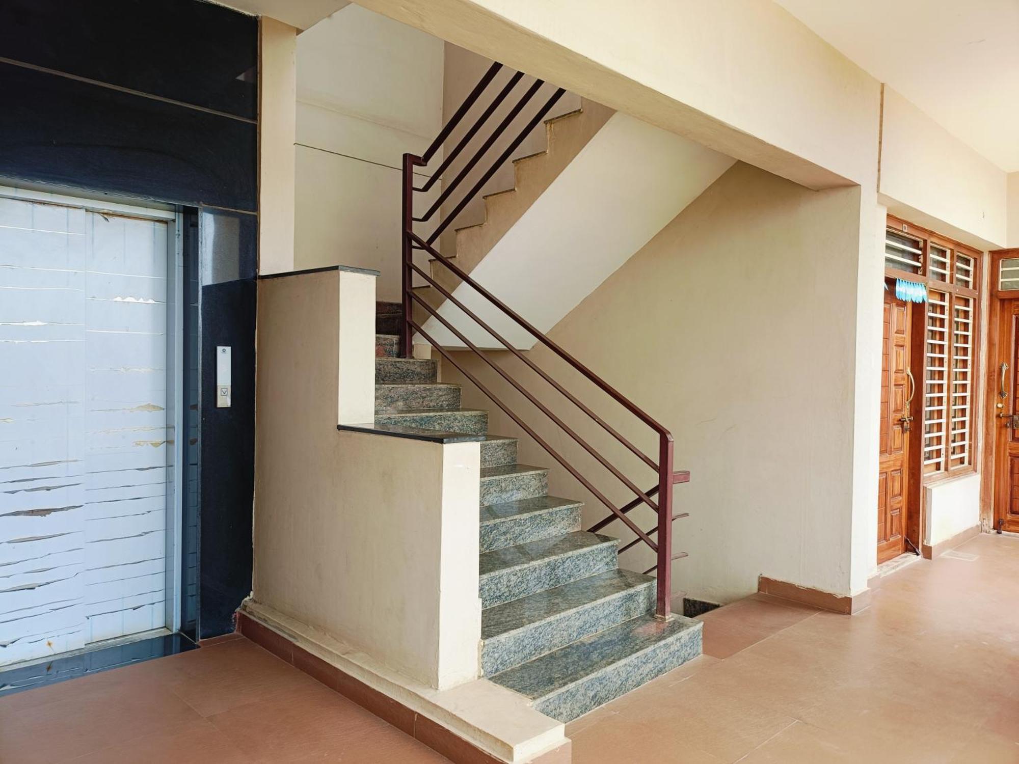Apartment 2bhk Flat By Sr Renton Comfort @ Vijayanagar 2nd Stage Mysore