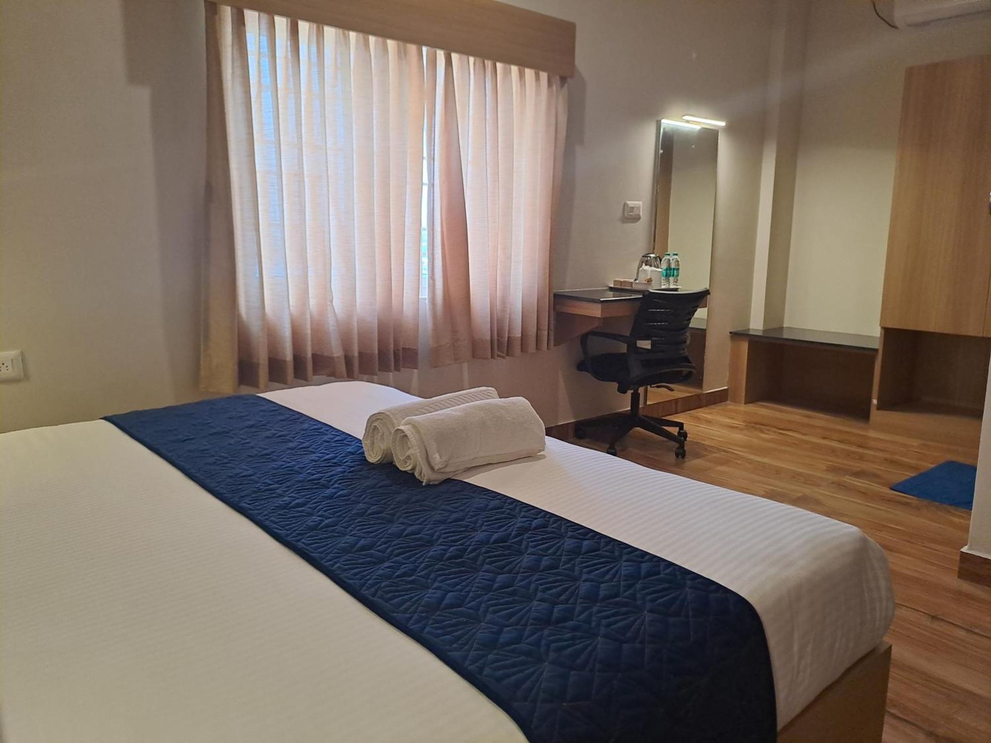 Sky Hotel Mysore