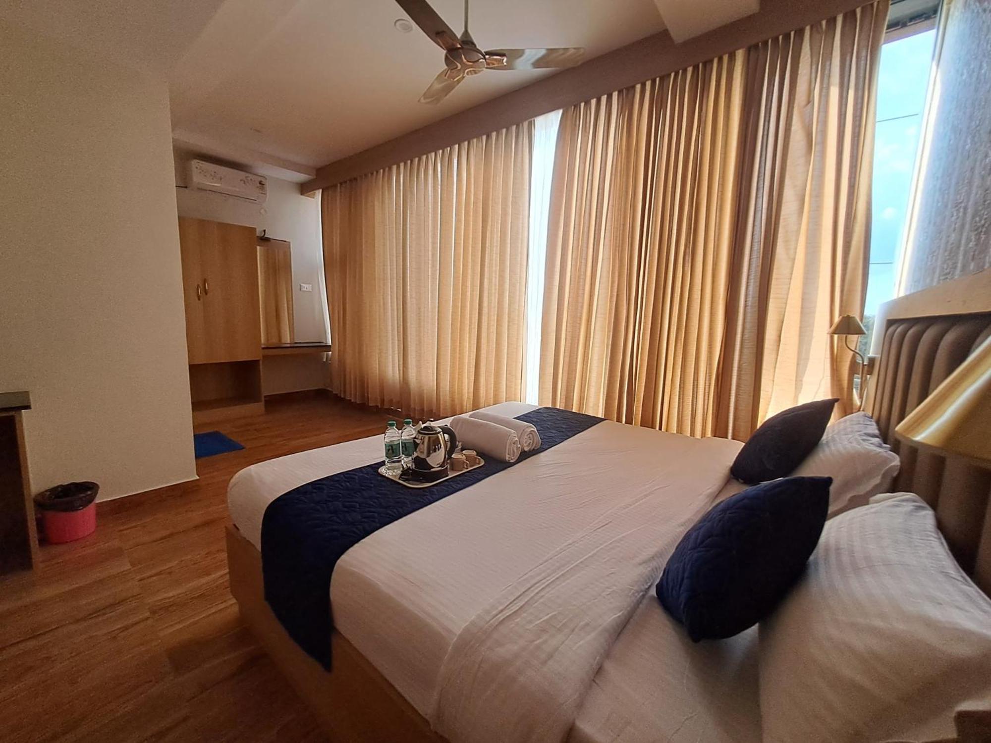 Sky Hotel Mysore