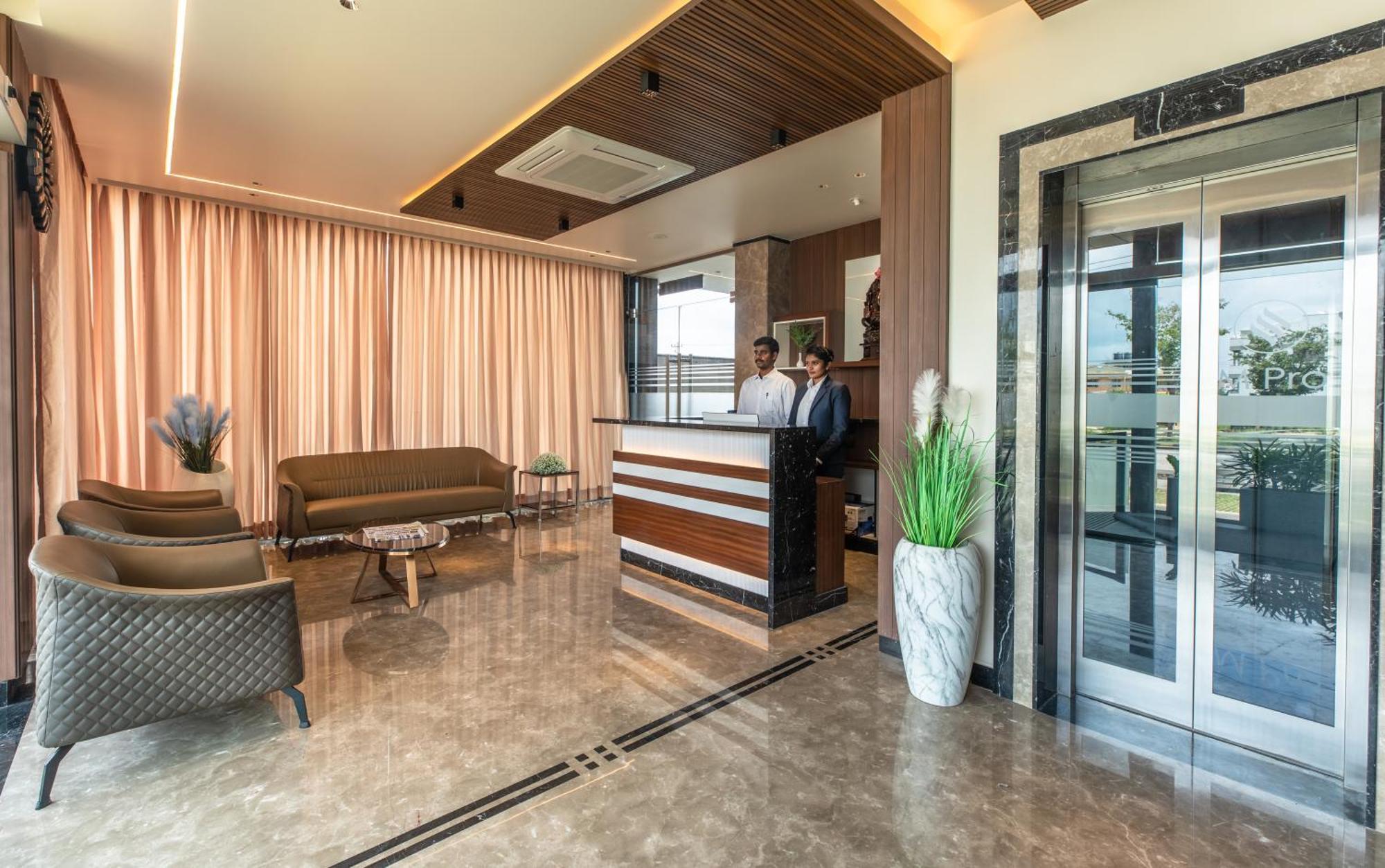 M Pro Palace - 12 Minutes To Palace Hotel Mysore