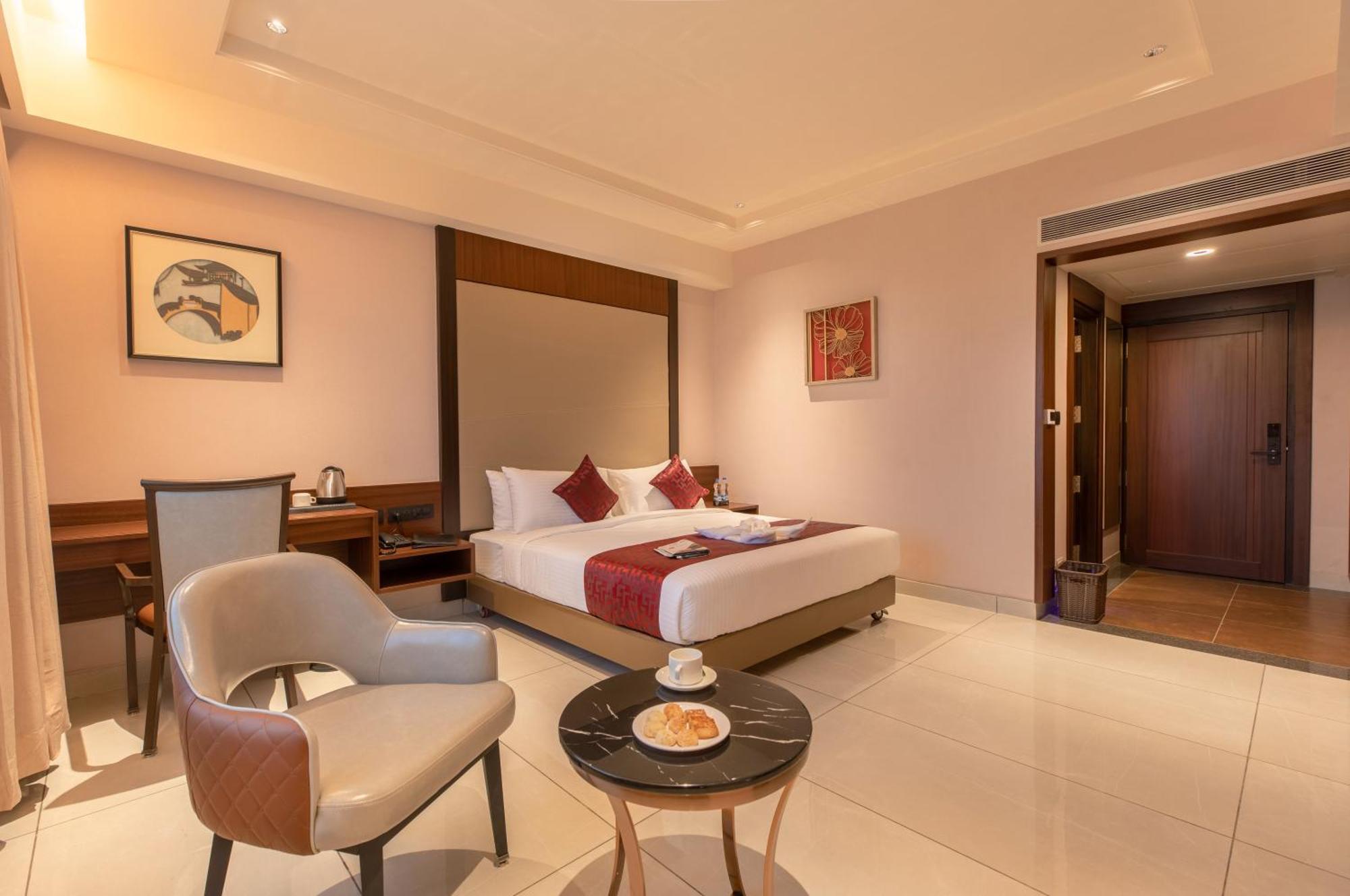 Hotel M Pro Palace - 12 Minutes To Palace Mysore