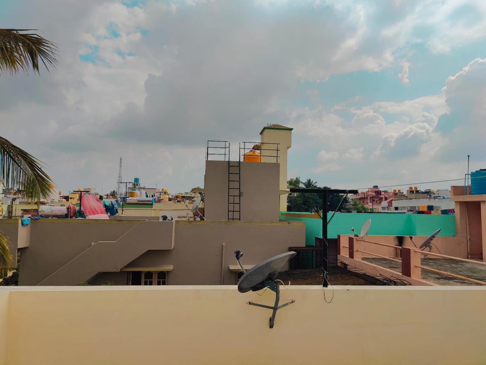 Savi Mane Apartment