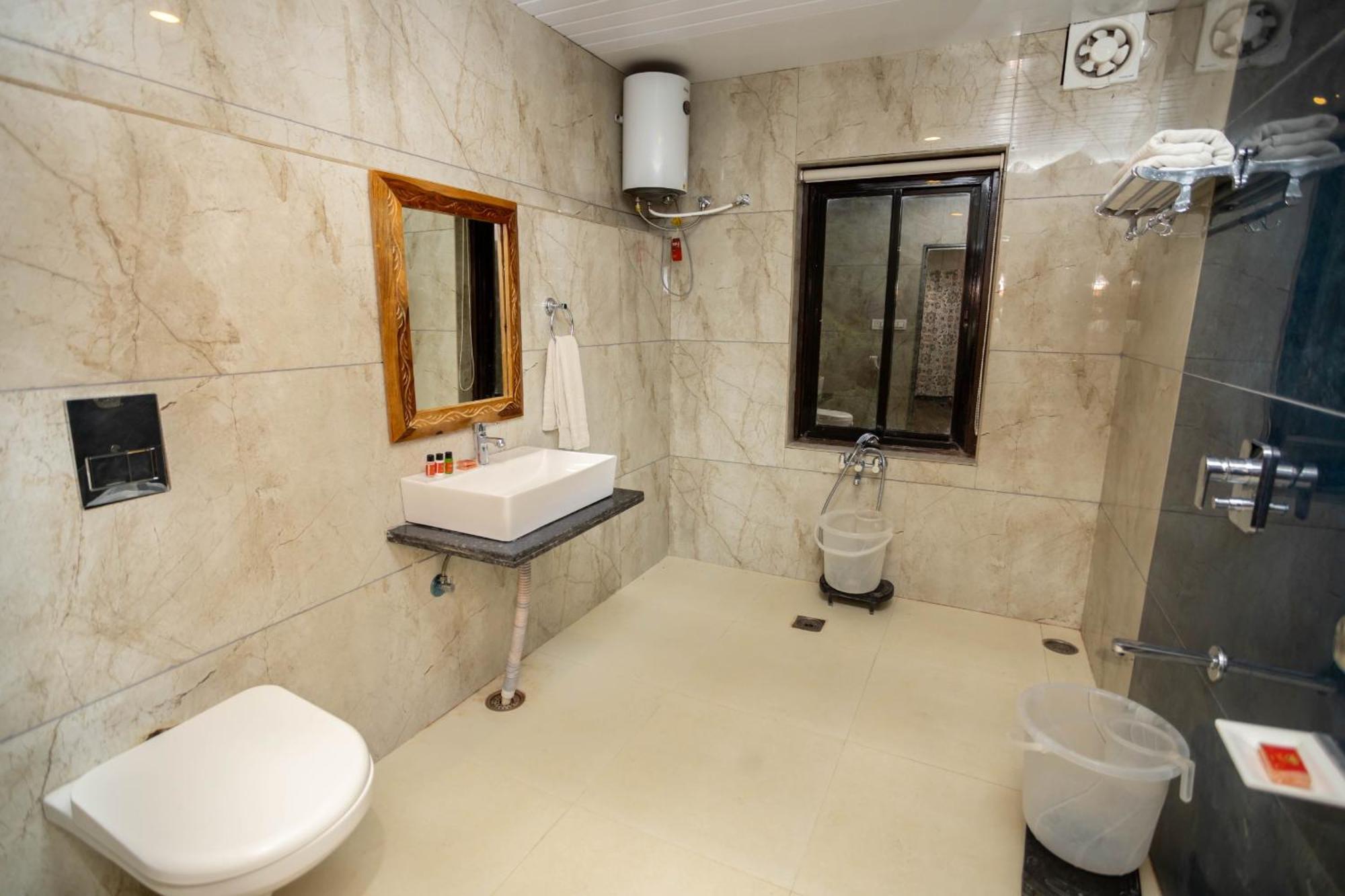 Kamlesh 4* Mysore