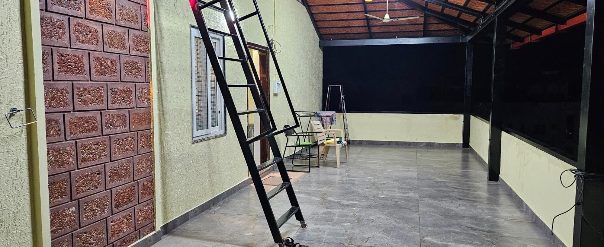 Ridhi Premium Service Apartment