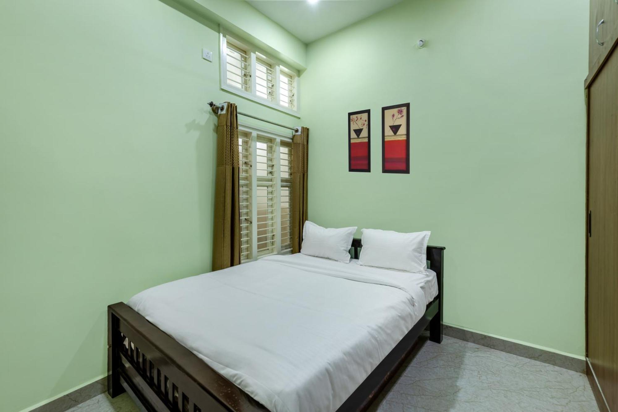 Brickmarks Service Hotel 3*