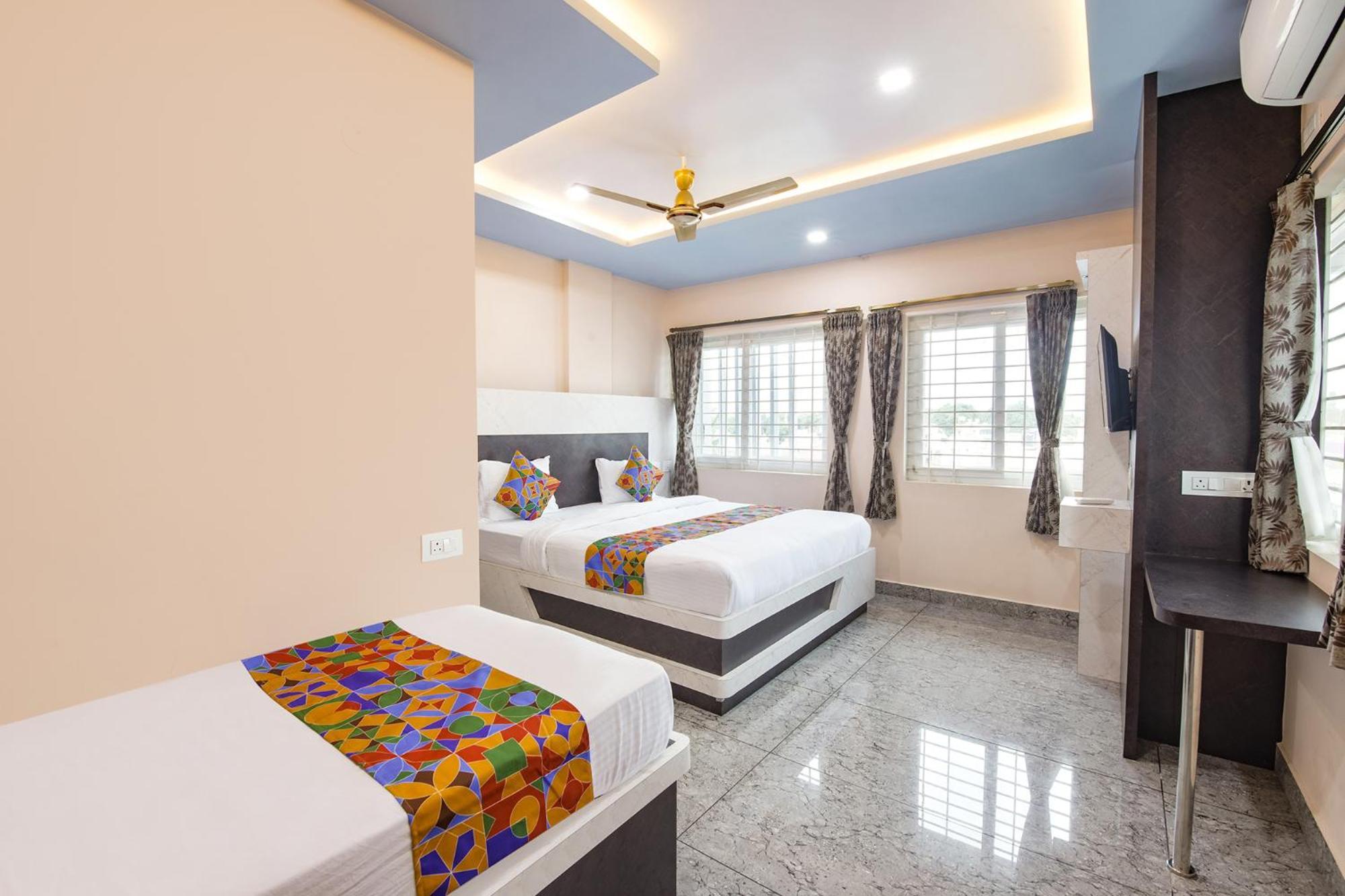 Fabexpress Heaven Hotel 3*