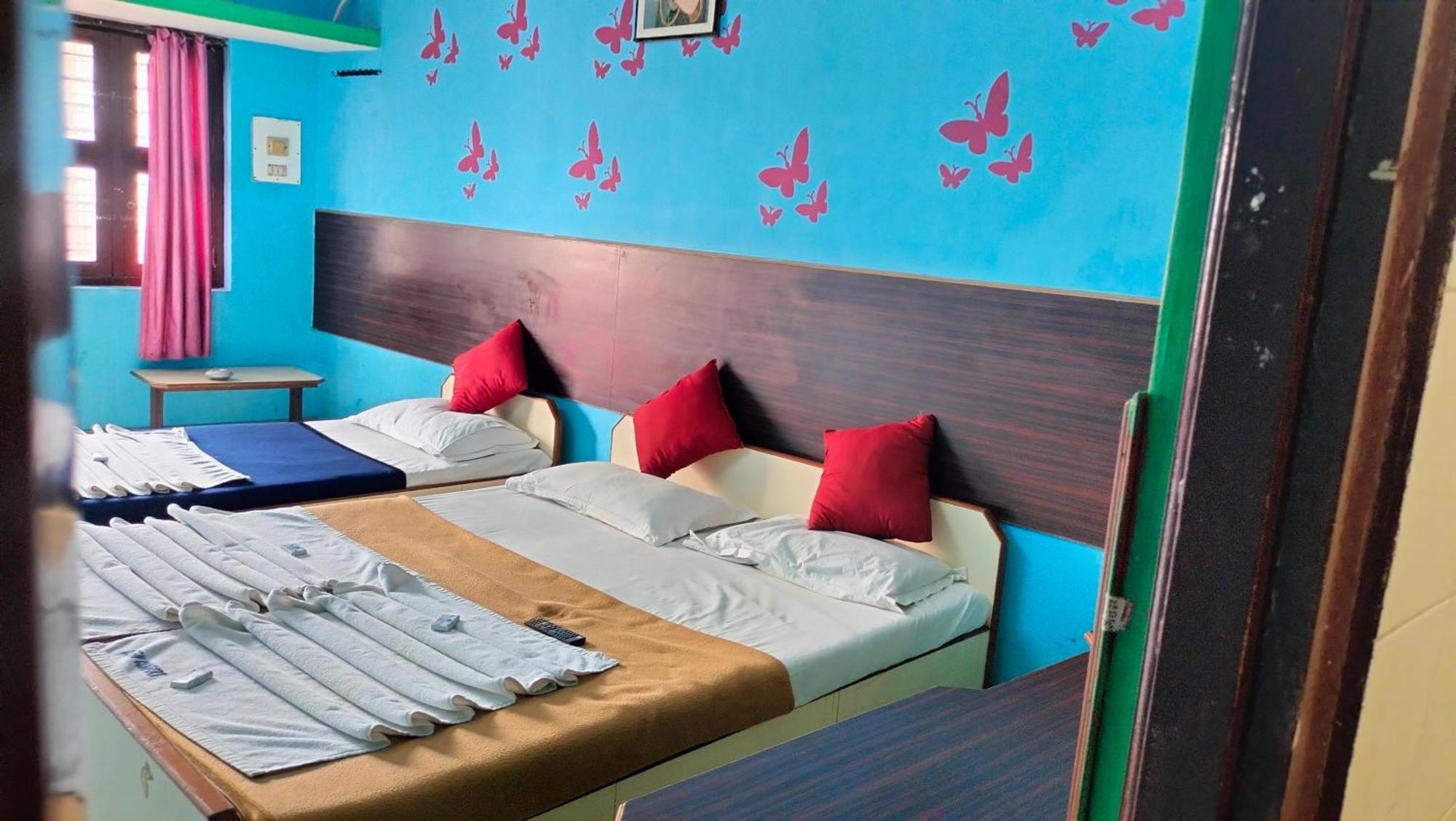 Hotel Friends Residency *